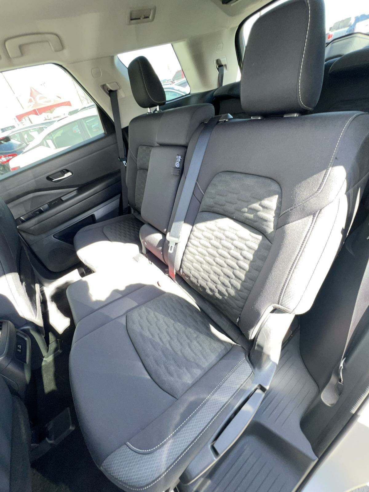 2022 Nissan Pathfinder SV AWD