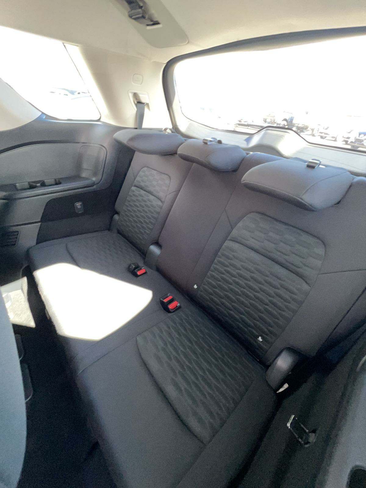 2022 Nissan Pathfinder SV AWD