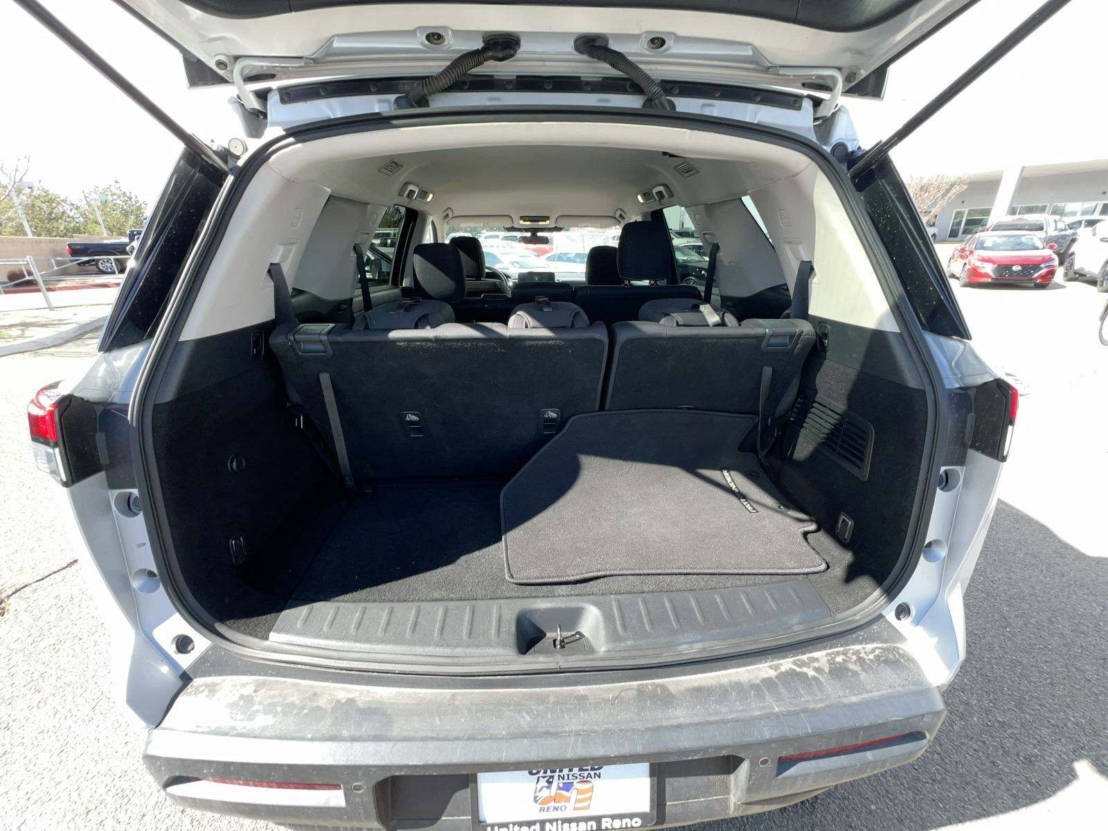 2022 Nissan Pathfinder SV AWD