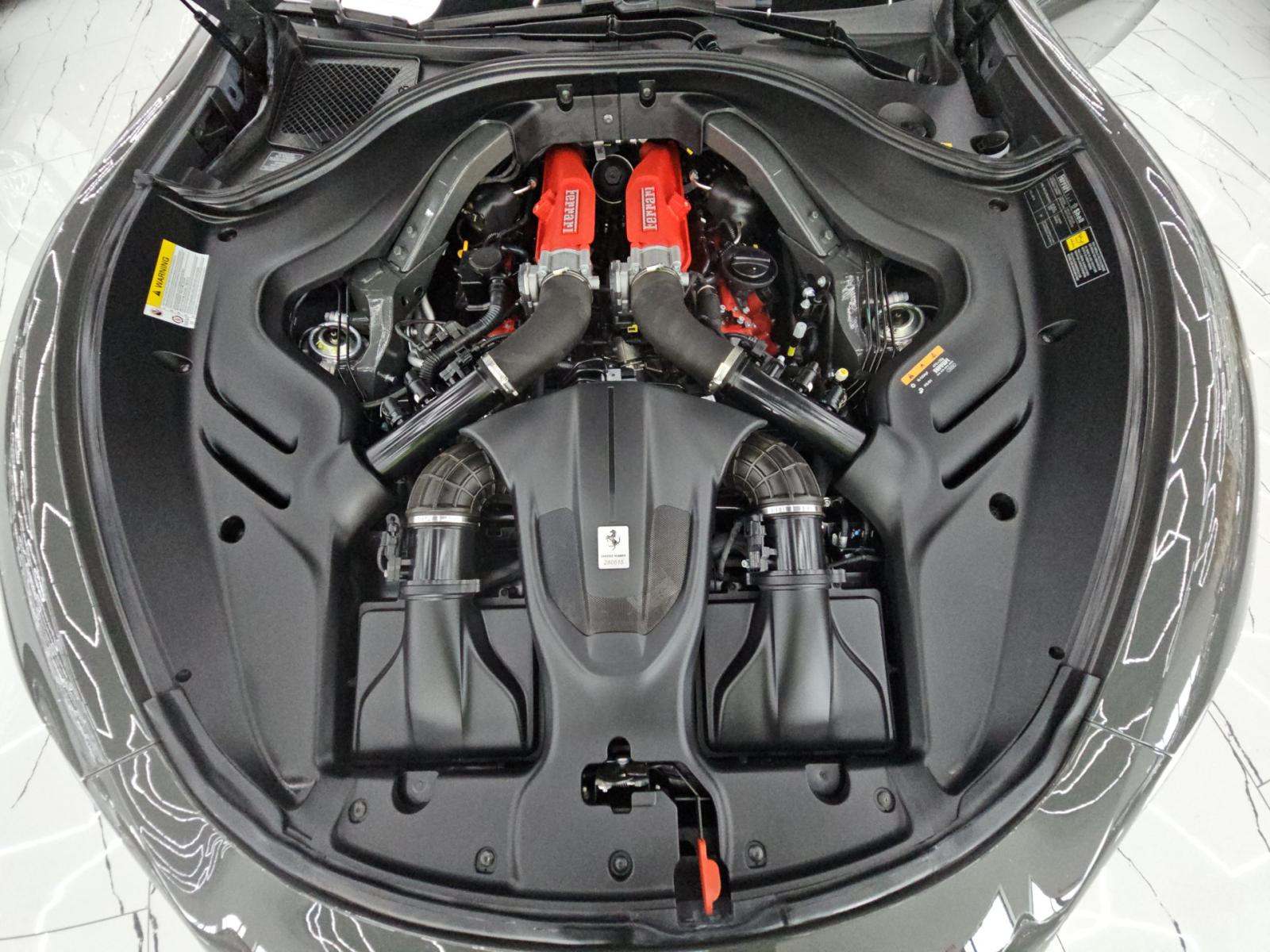 2022 Ferrari Roma Base RWD