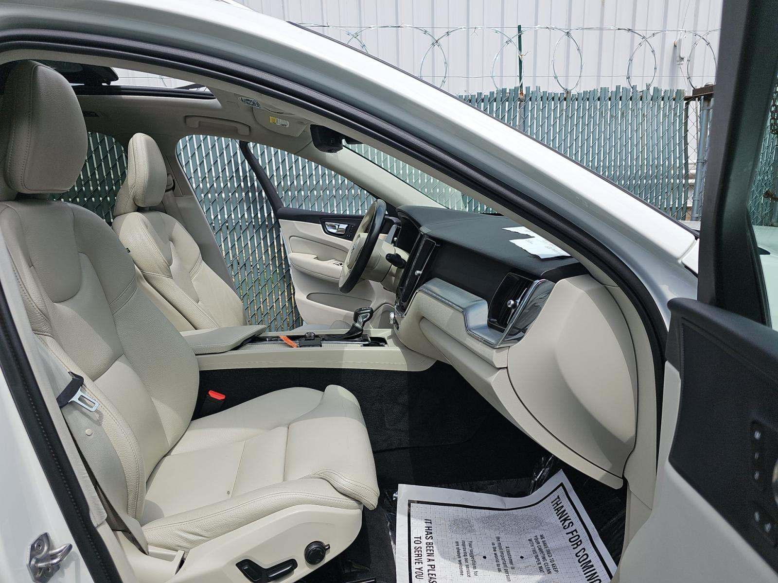 2019 Volvo XC60 T5 Momentum AWD