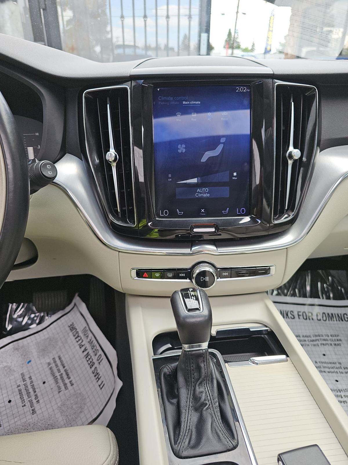 2019 Volvo XC60 T5 Momentum AWD