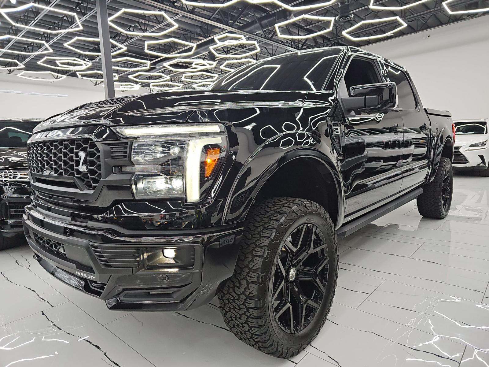 2025 Ford F-150 Lariat AWD