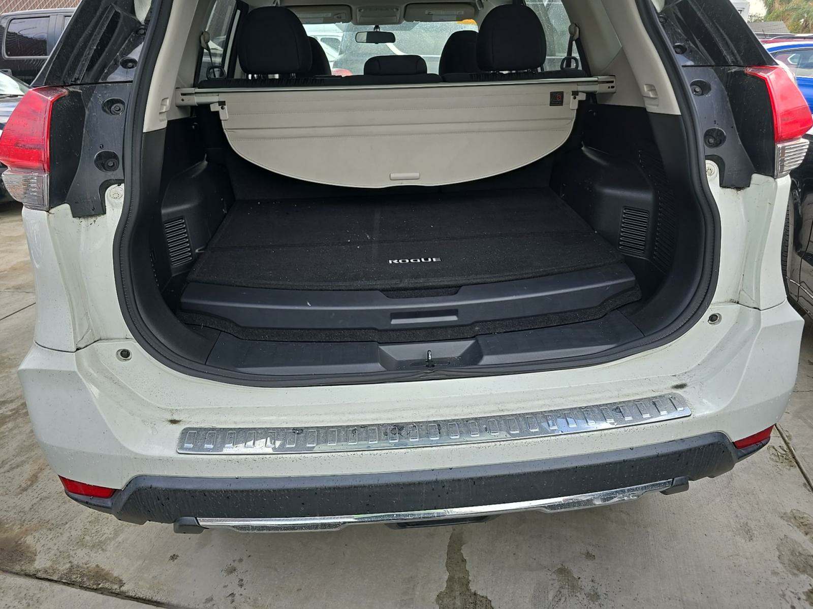 2017 Nissan Rogue Hybrid SV FWD