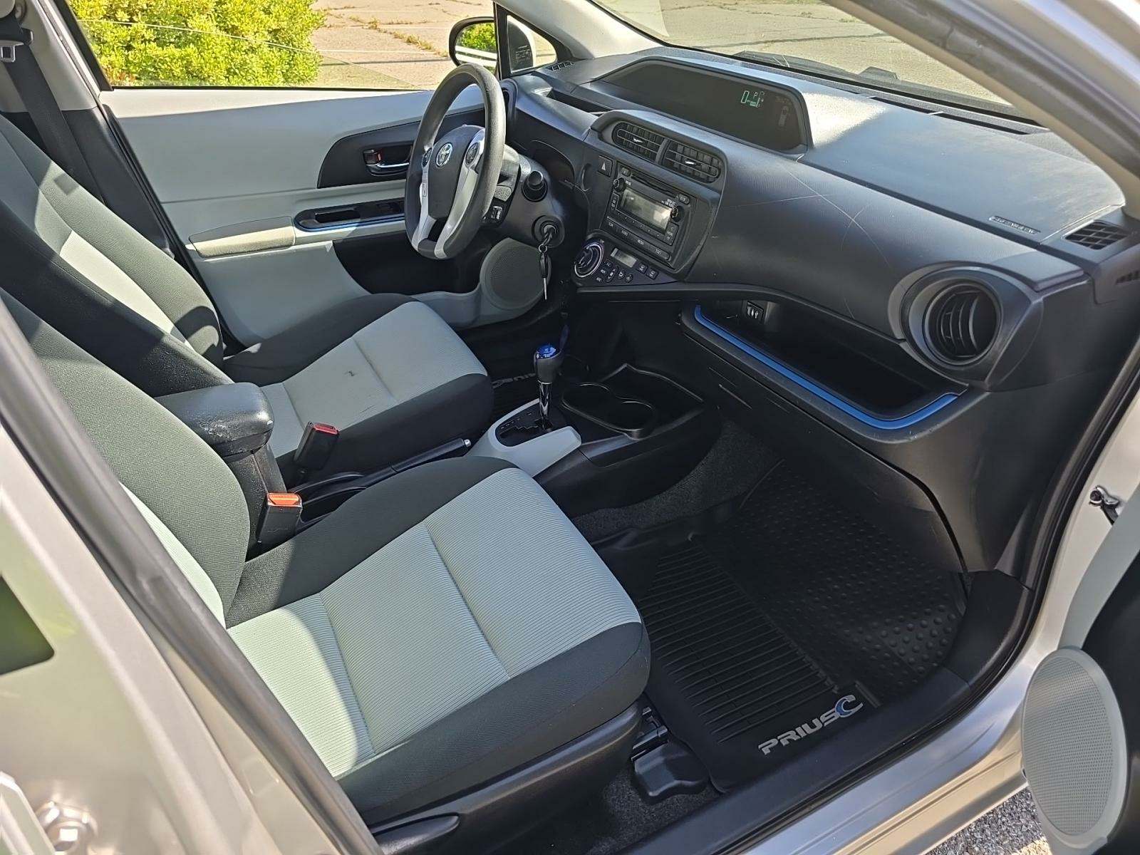 2013 Toyota Prius c Two FWD