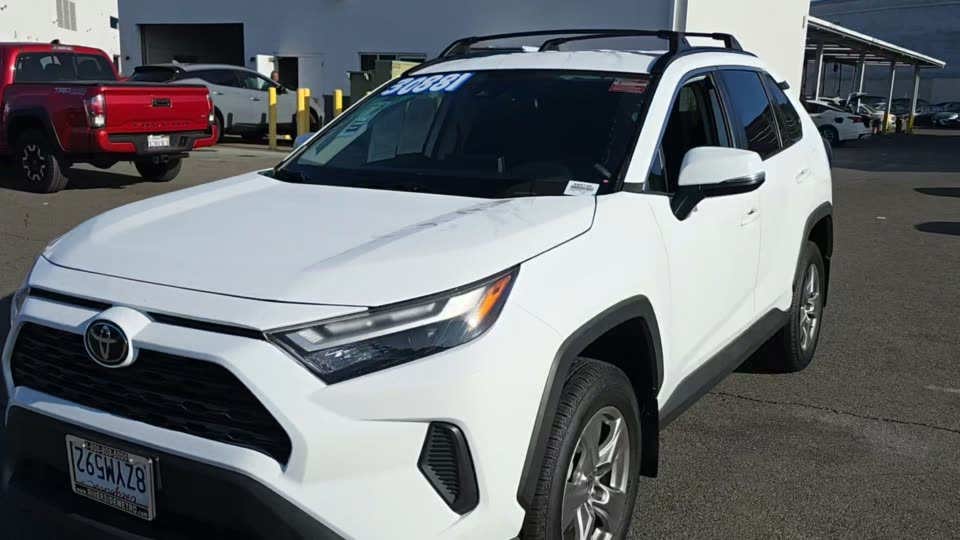 2022 Toyota RAV4 XLE