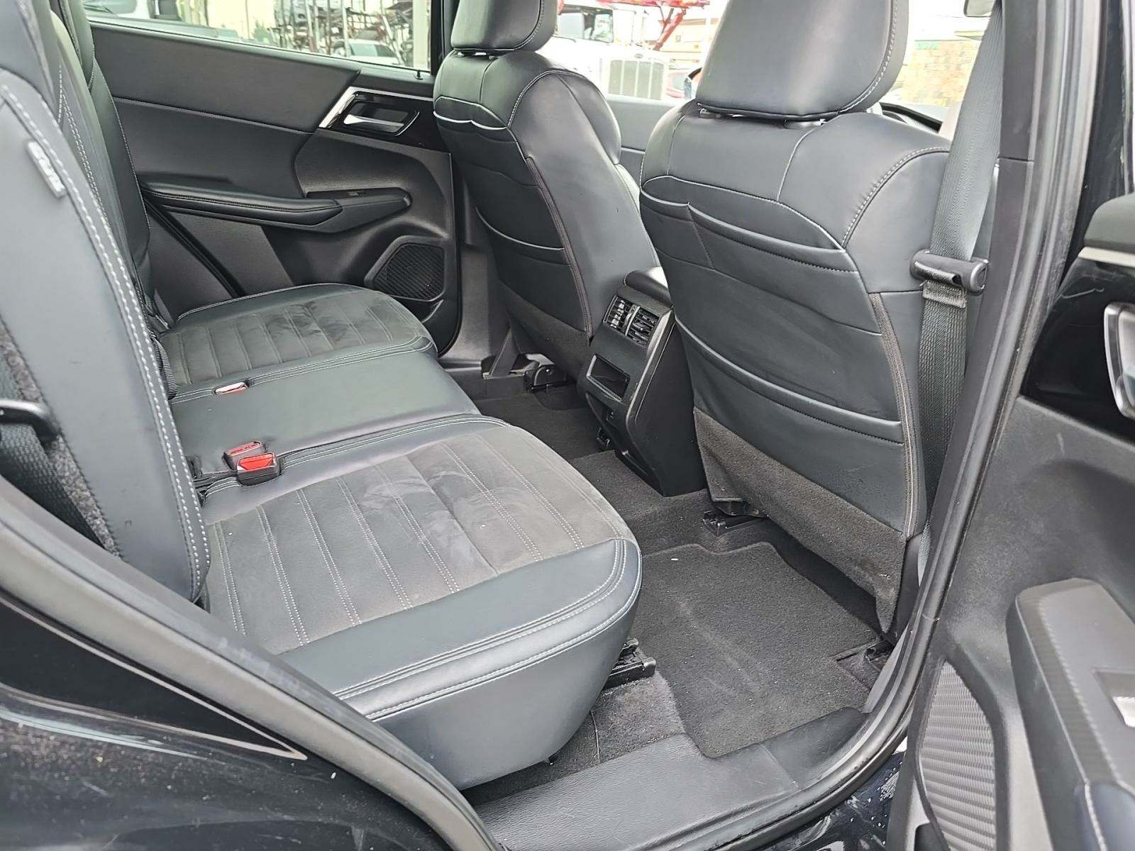 2023 Mitsubishi Outlander SE FWD