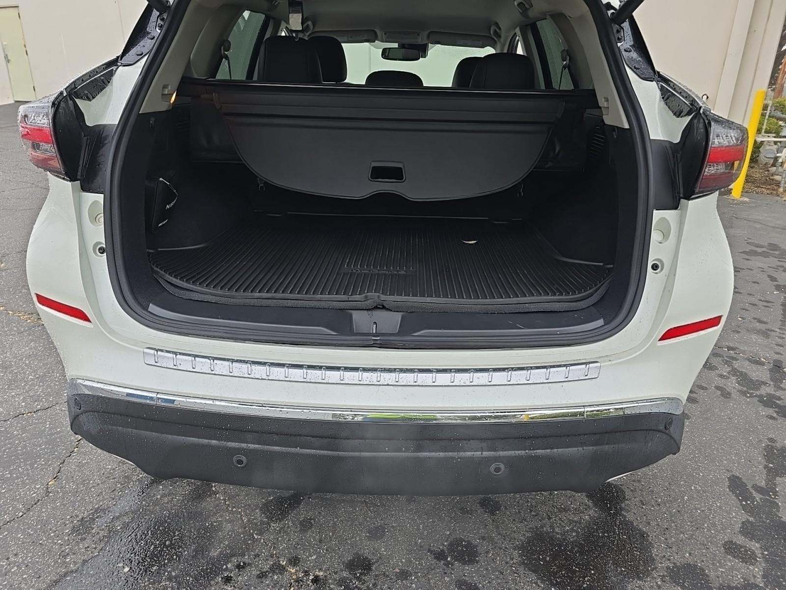 2023 Nissan Murano SL FWD