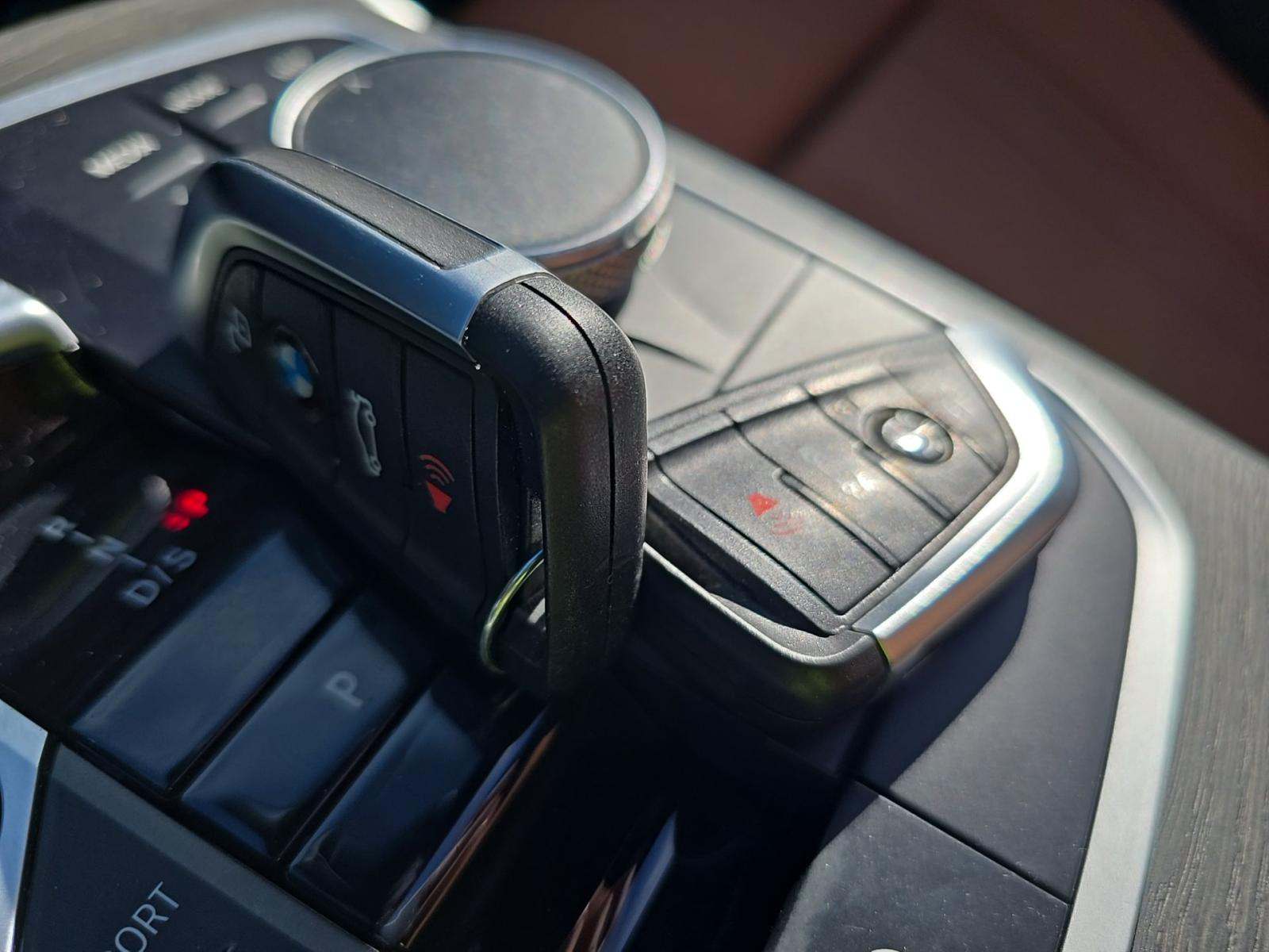 2023 BMW 3 Series 330i RWD