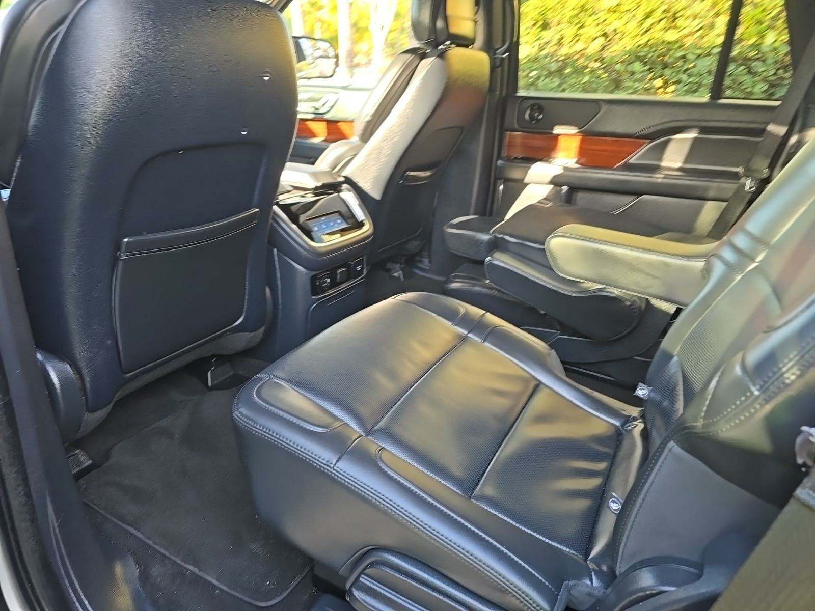 2023 Lincoln Navigator Standard AWD