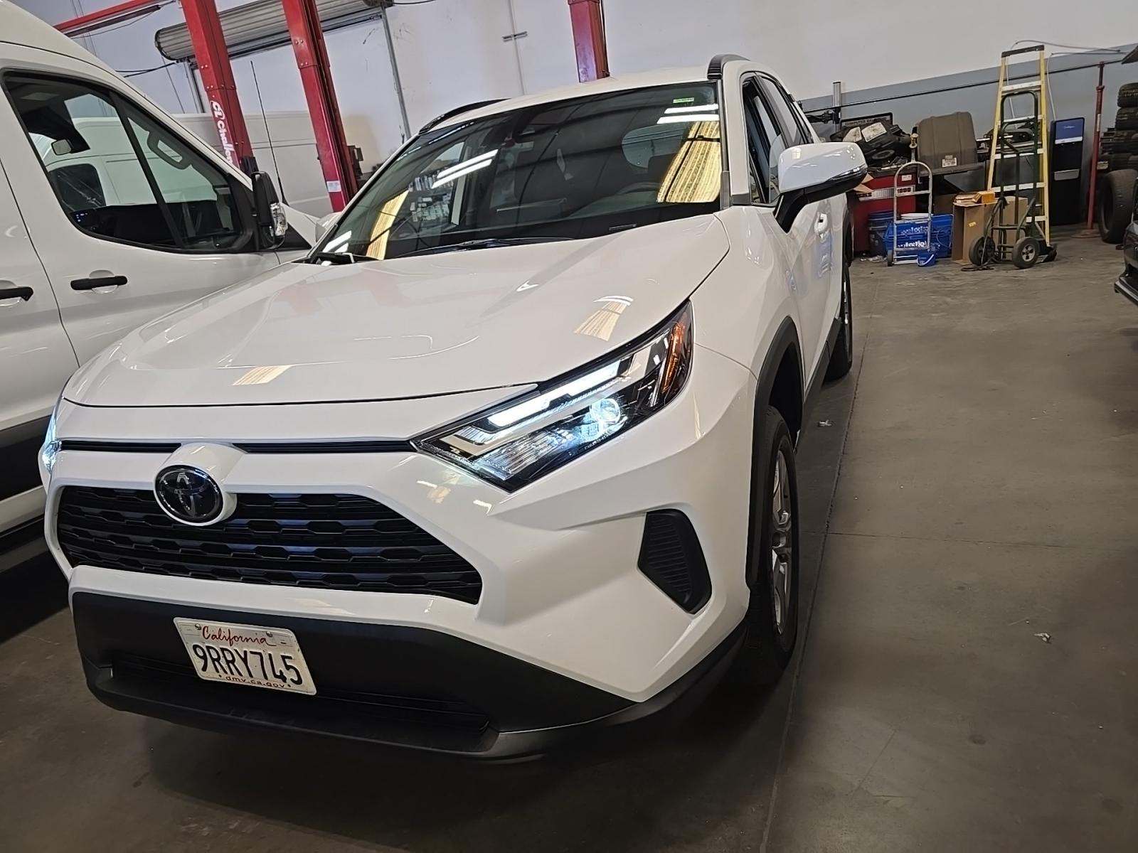 2025 Toyota RAV4 XLE AWD
