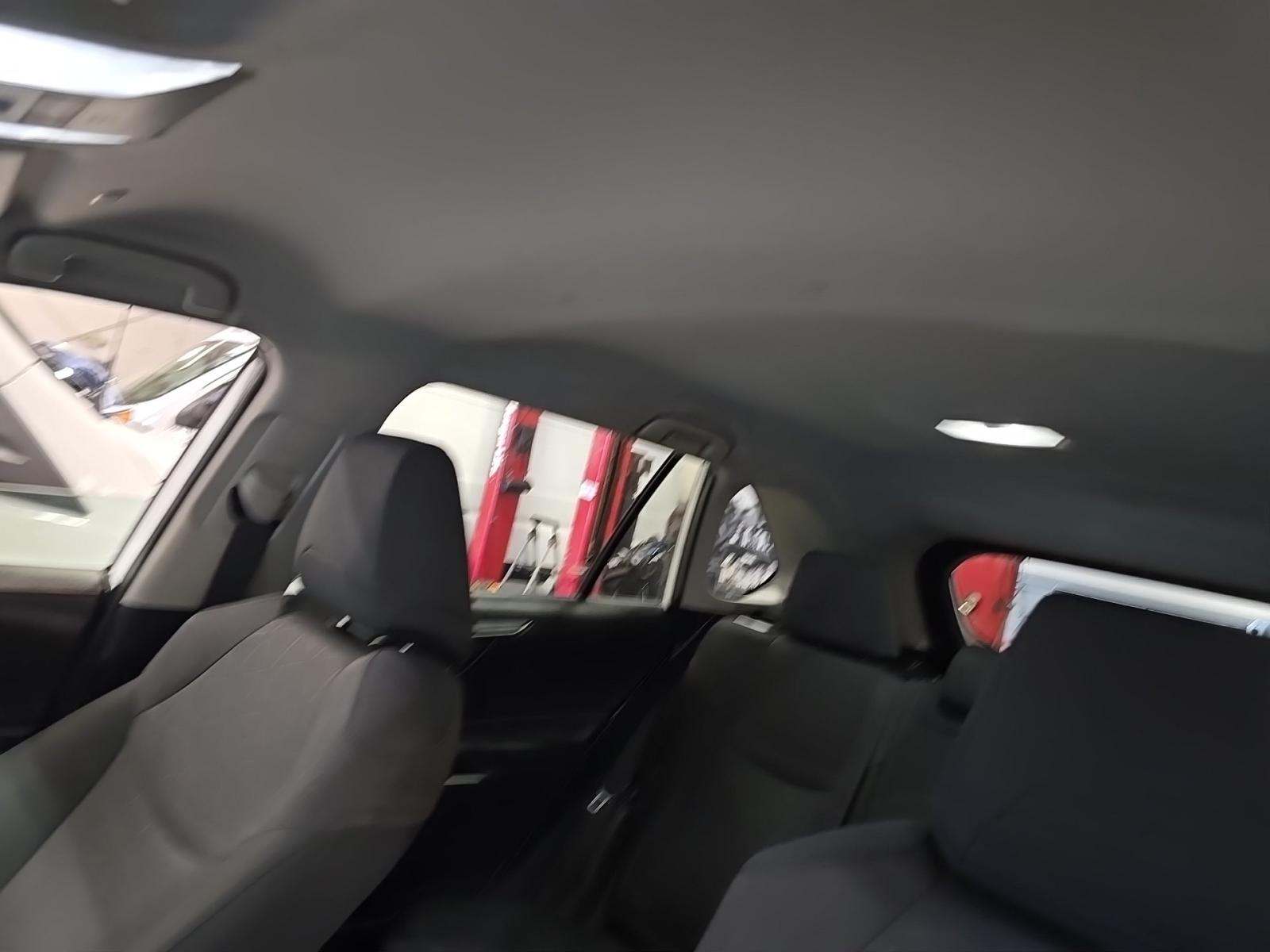 2025 Toyota RAV4 XLE AWD