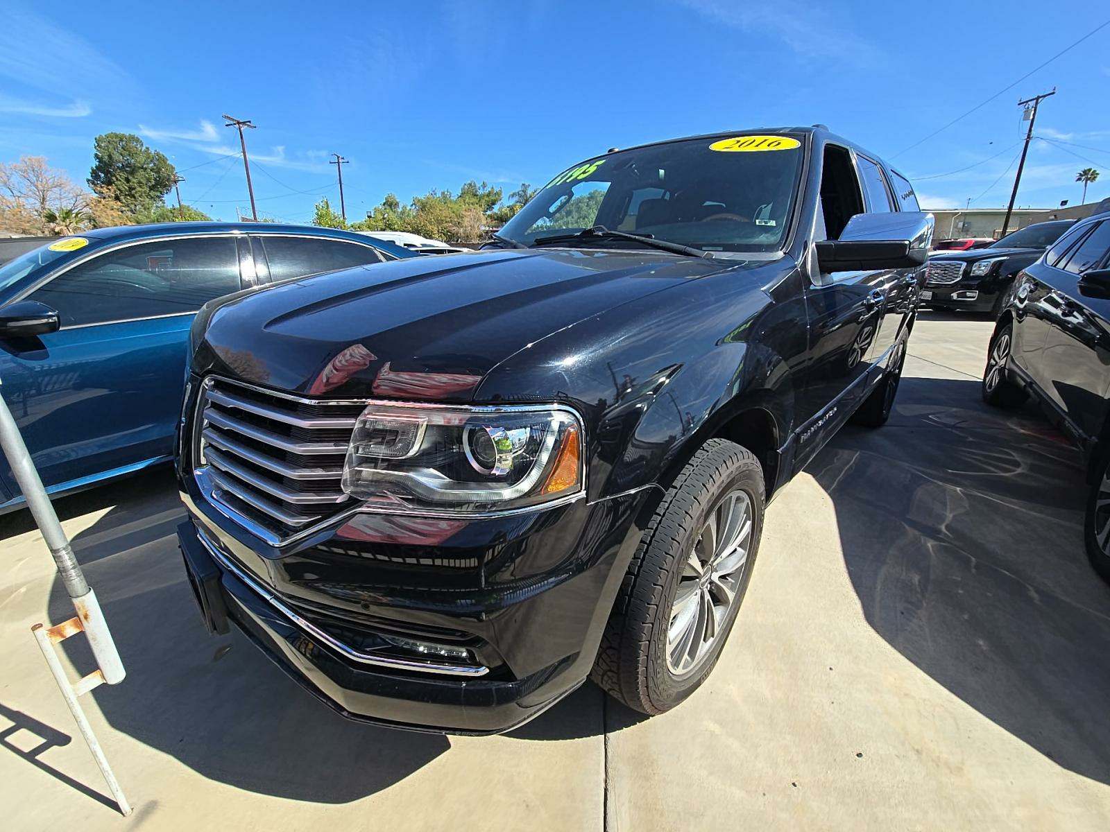 2016 Lincoln Navigator Select AWD