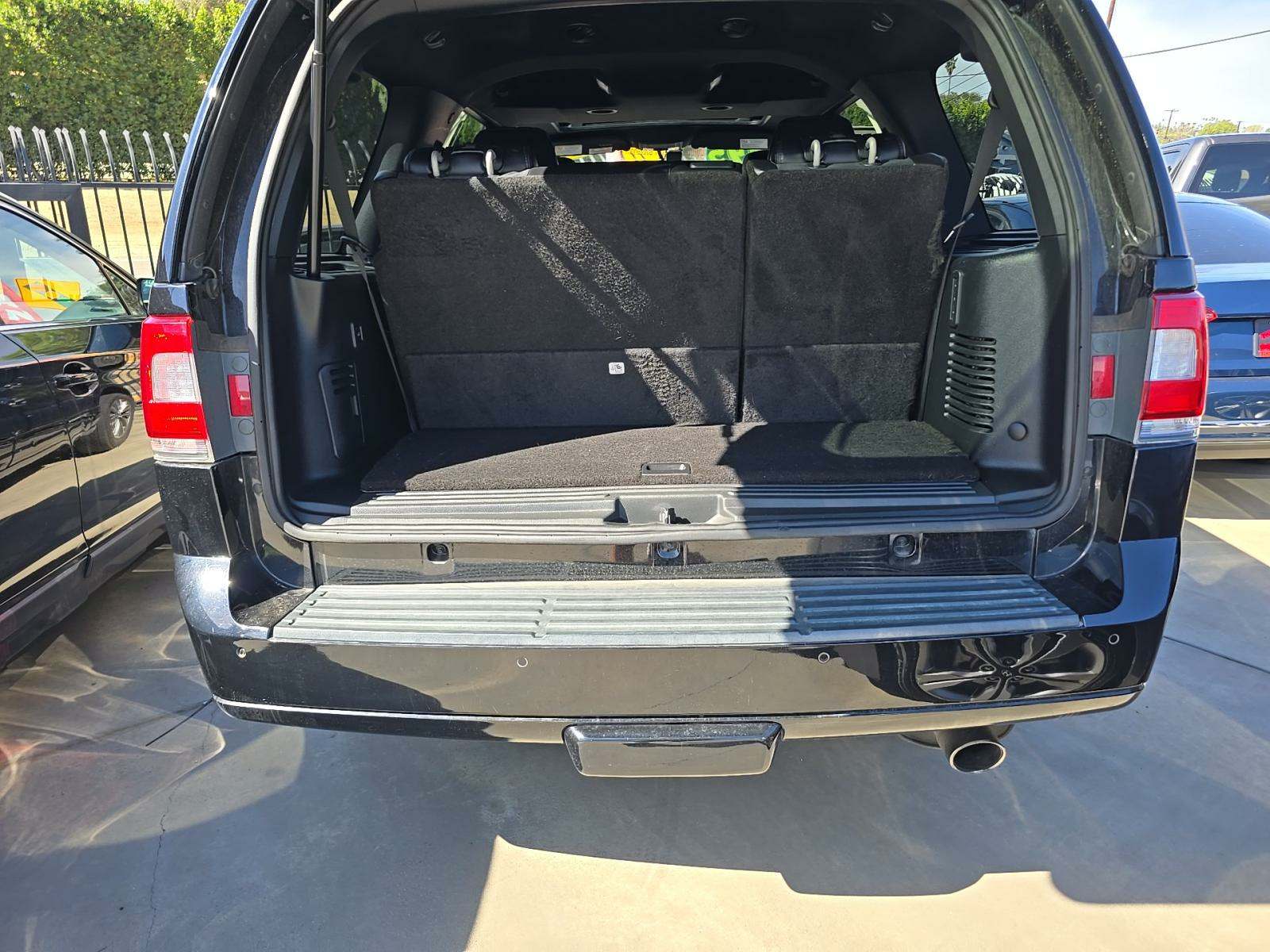 2016 Lincoln Navigator Select AWD