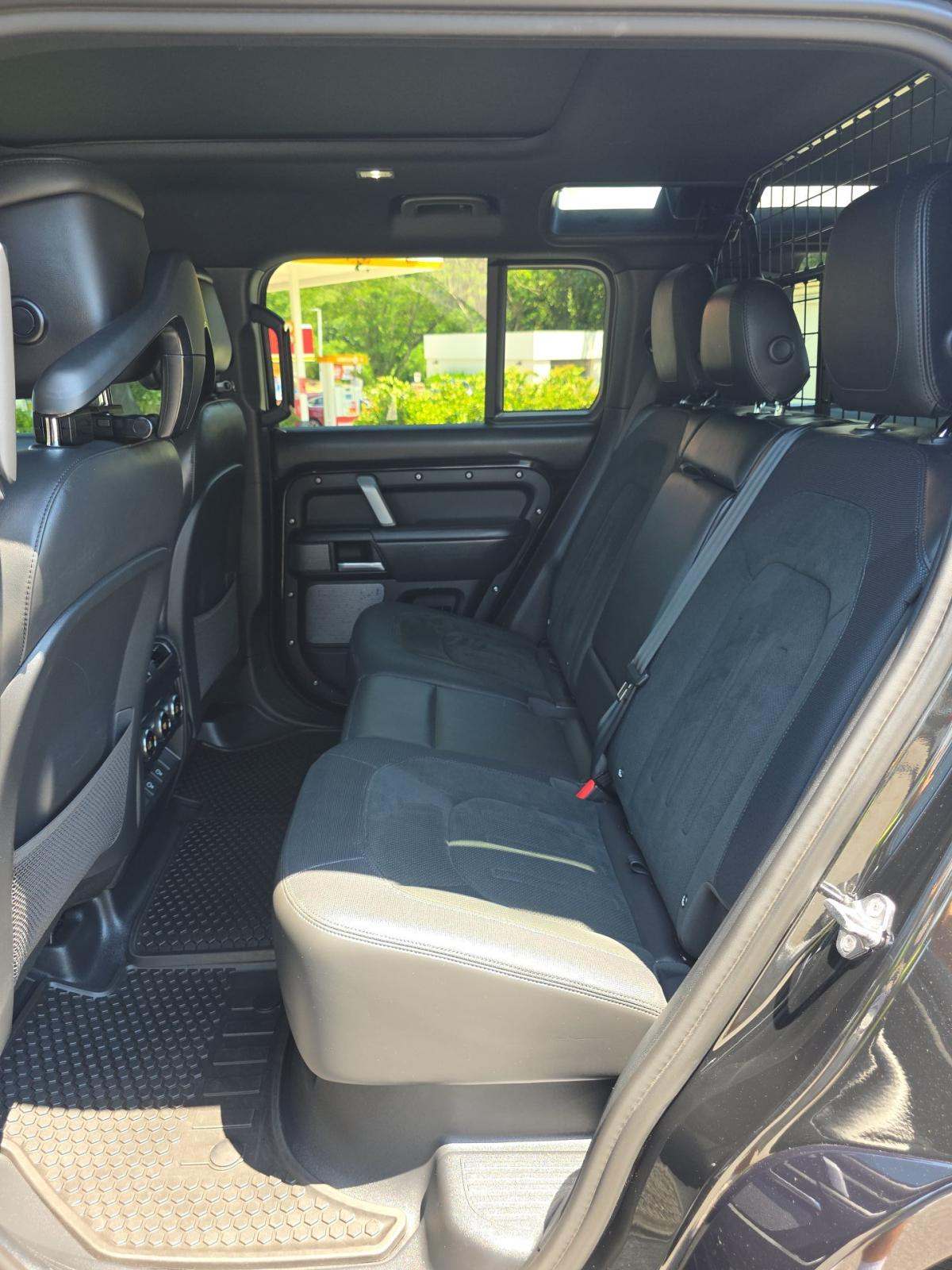 2024 Land Rover Defender 110 V8 AWD