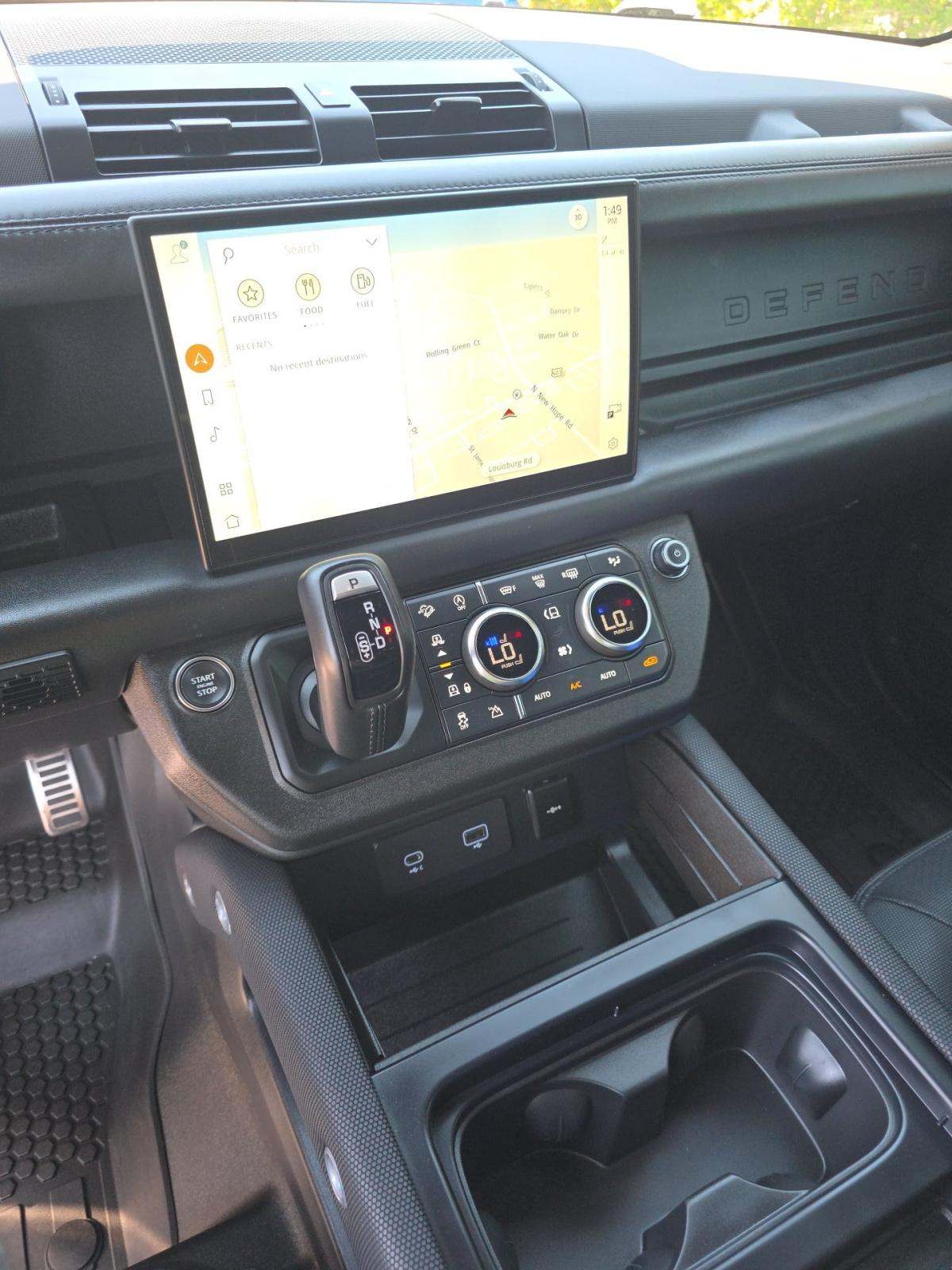 2024 Land Rover Defender 110 V8 AWD