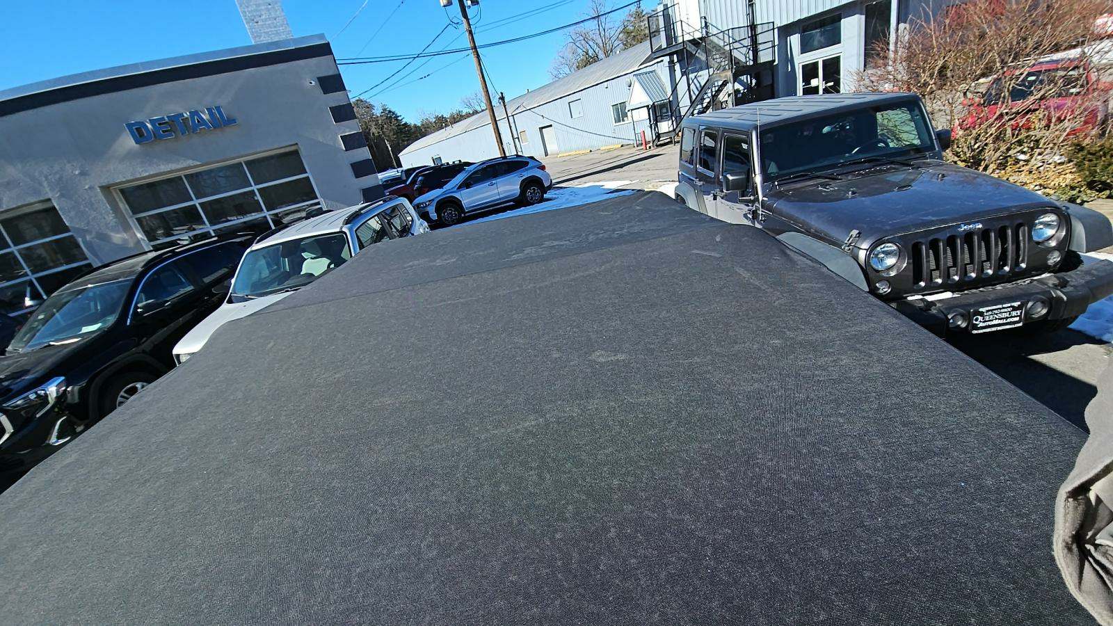 2017 Jeep Wrangler Sahara AWD