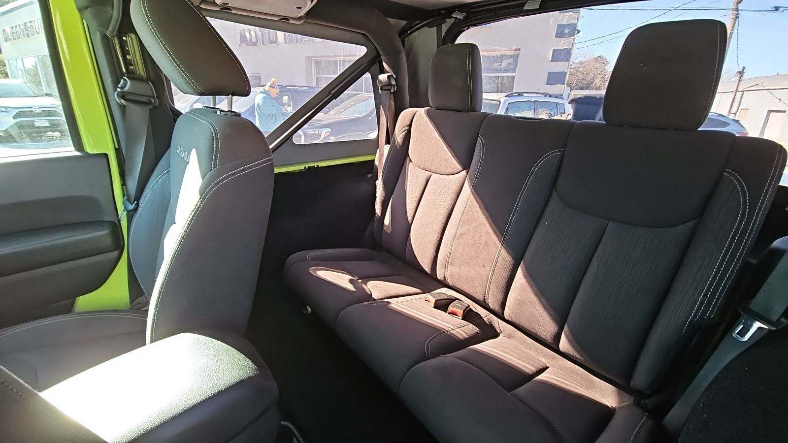 2017 Jeep Wrangler Sahara AWD