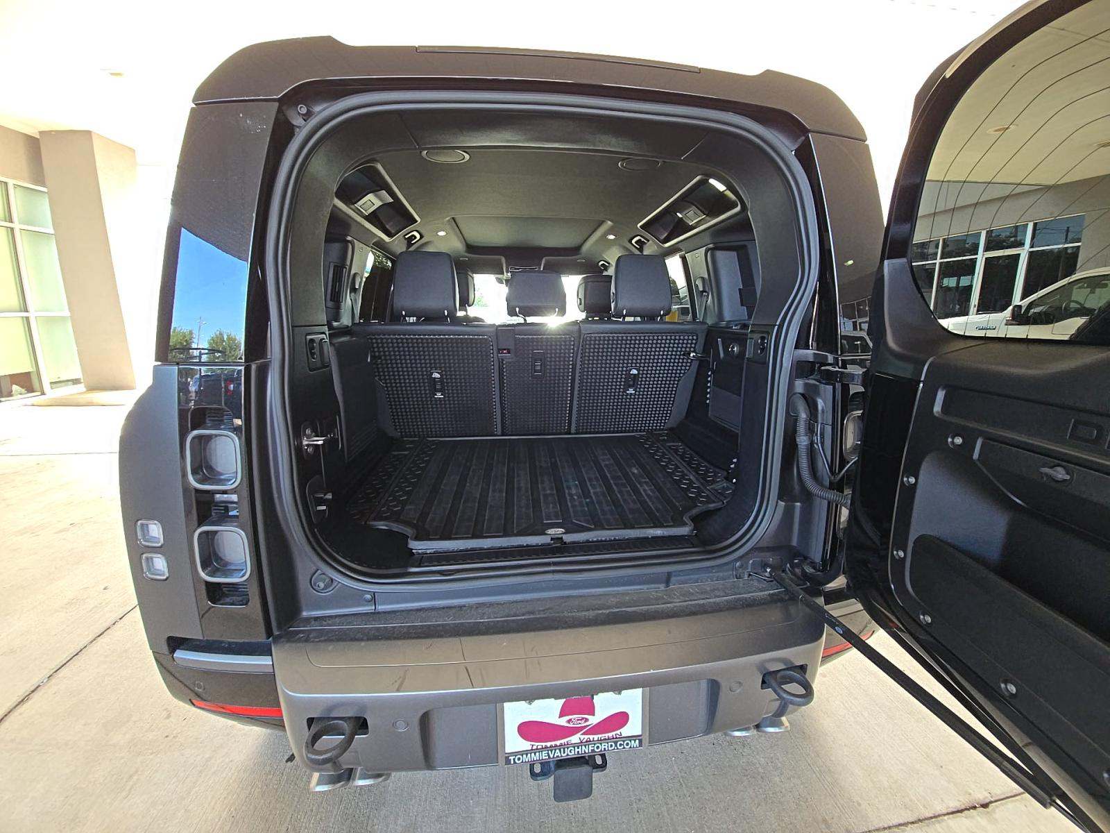 2023 Land Rover Defender 110 V8 AWD