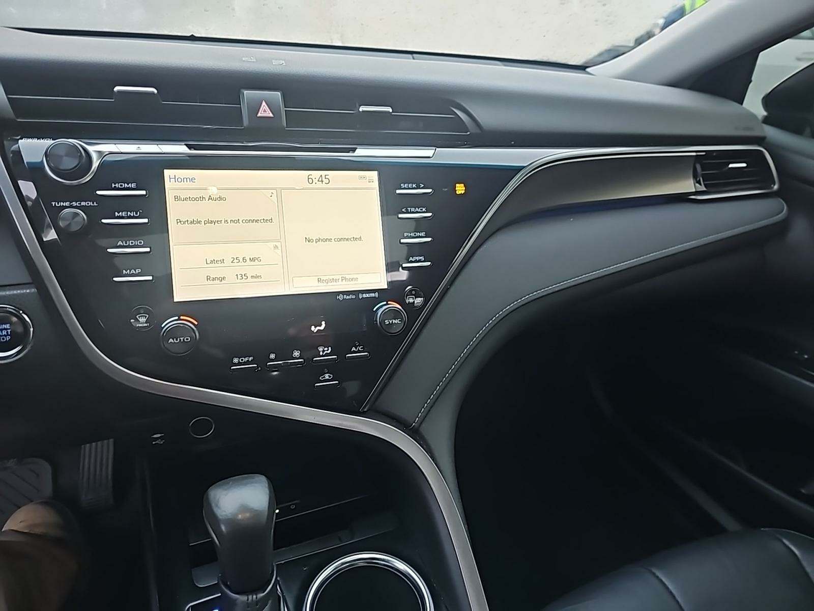 2019 Toyota Camry XSE FWD