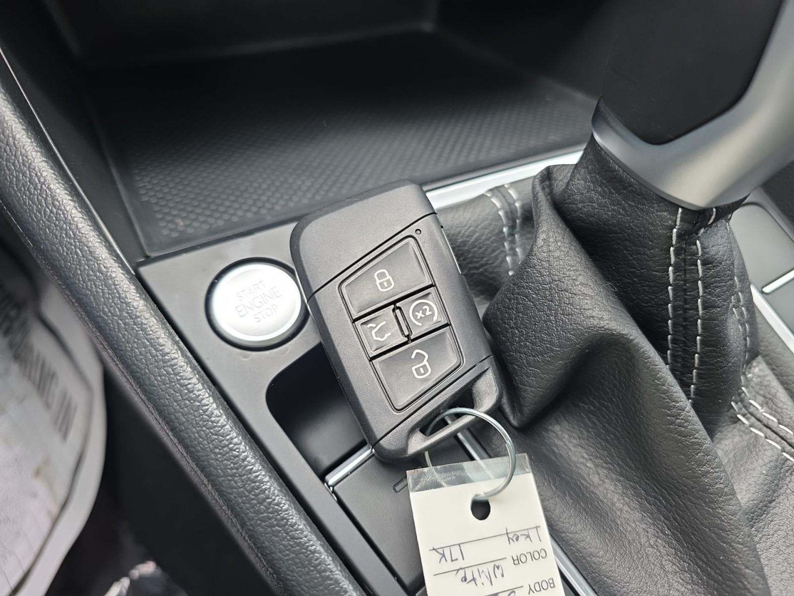 2024 Volkswagen Jetta 1.5T SE FWD