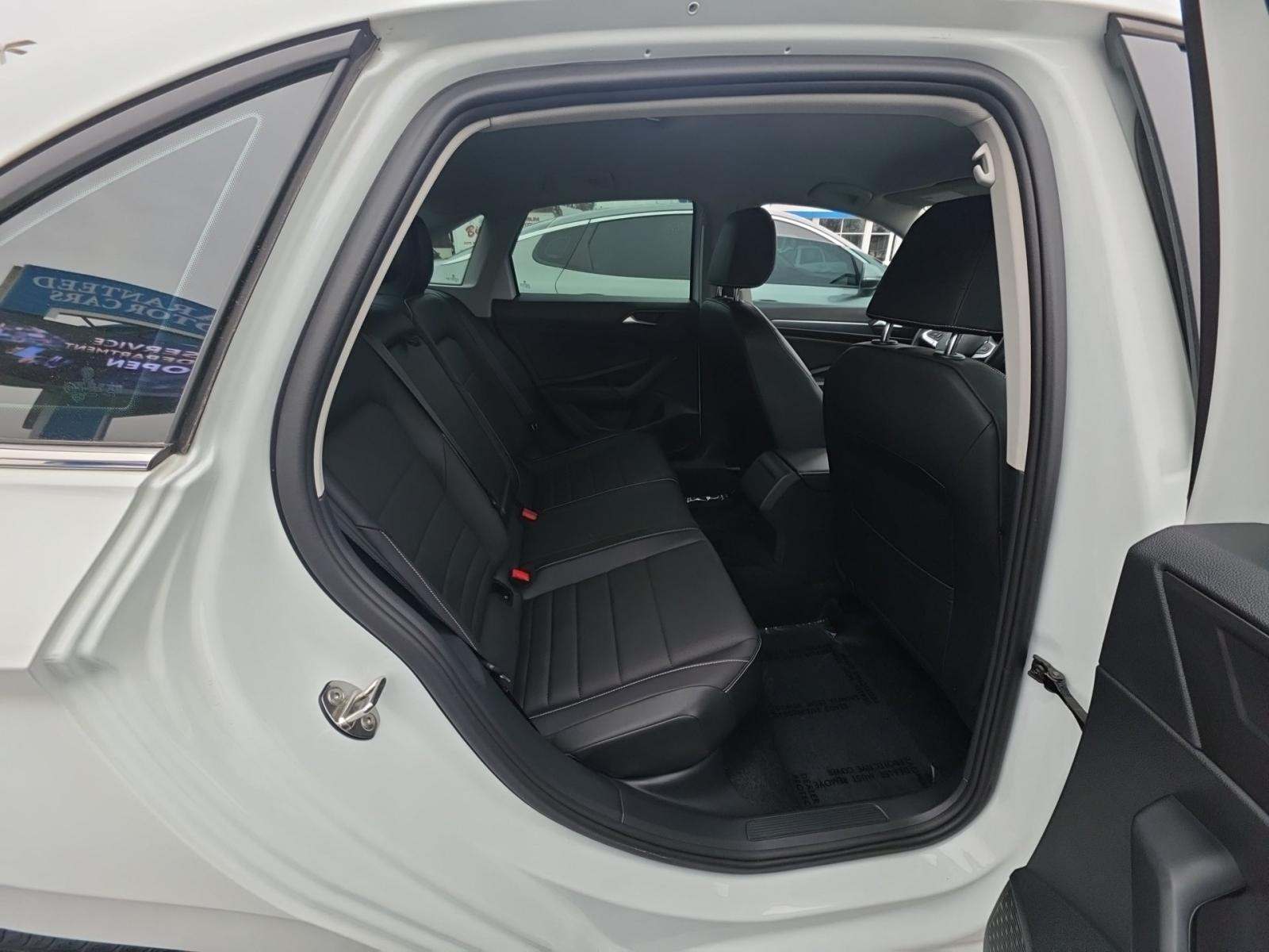 2024 Volkswagen Jetta 1.5T SE FWD