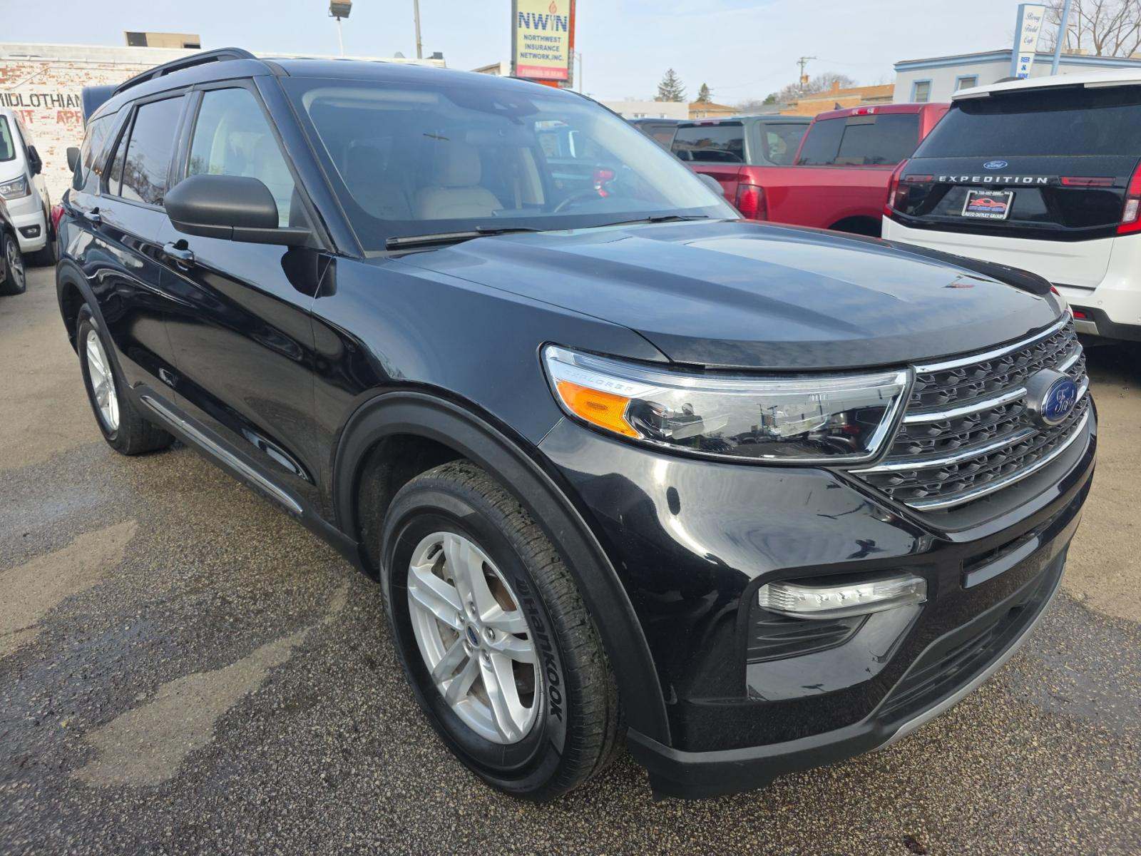 2024 Ford Explorer XLT RWD