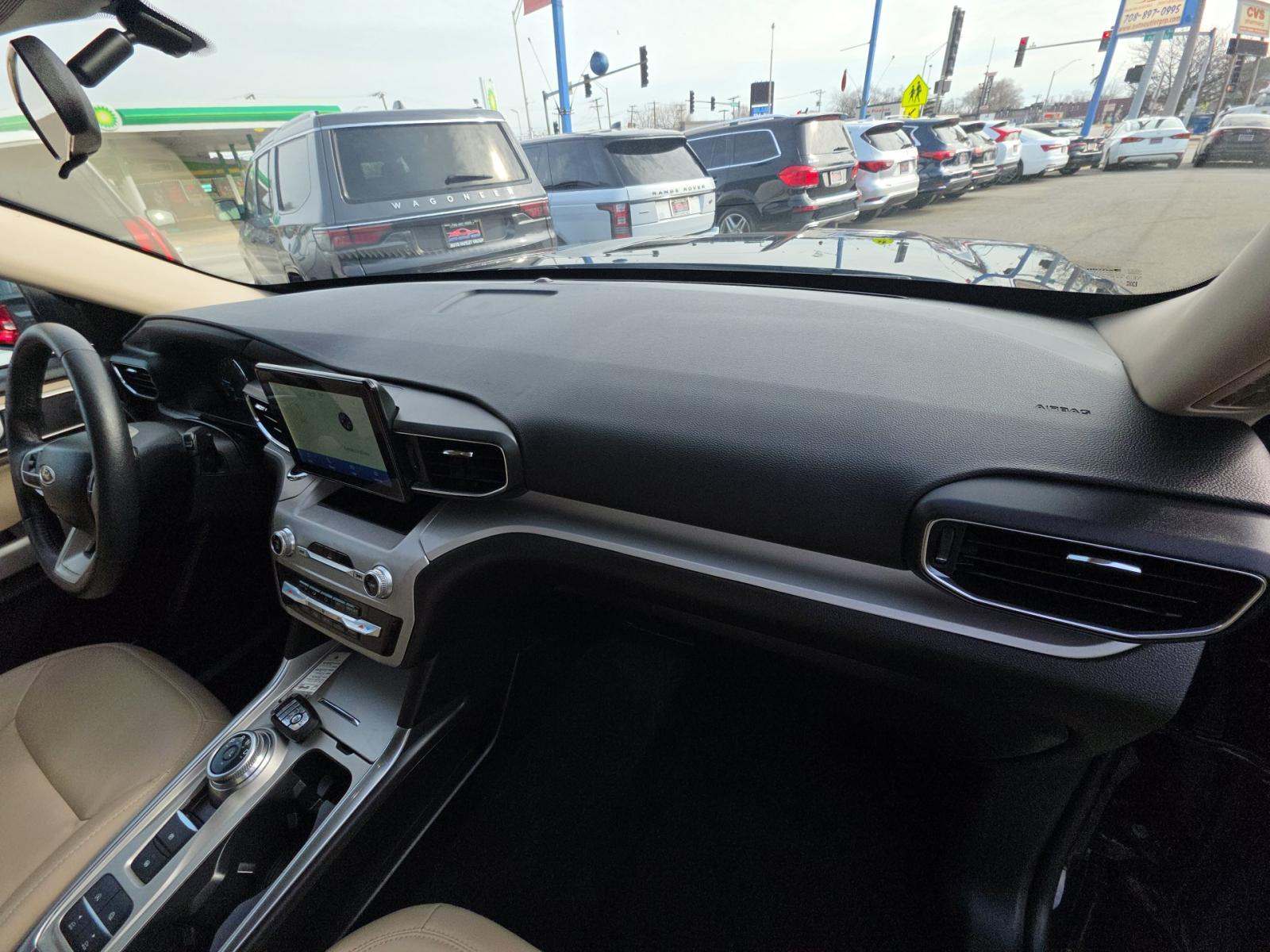 2024 Ford Explorer XLT RWD