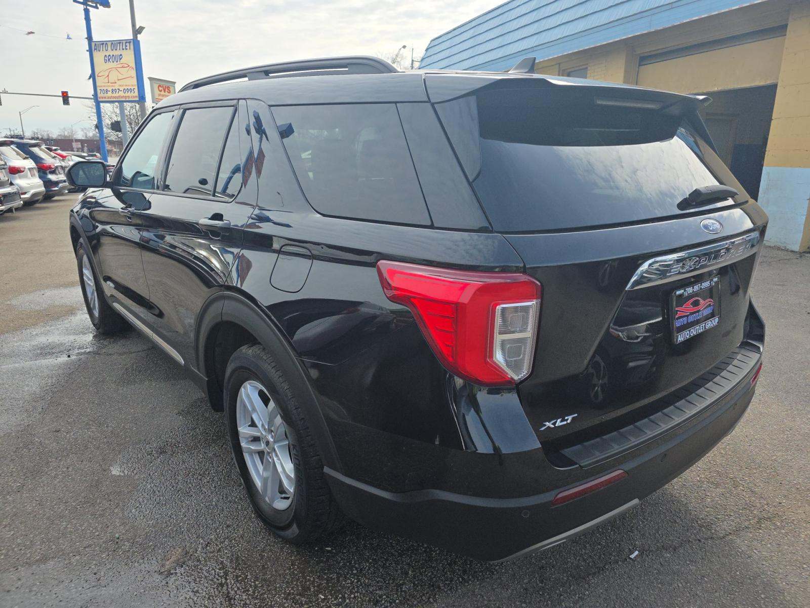 2024 Ford Explorer XLT RWD