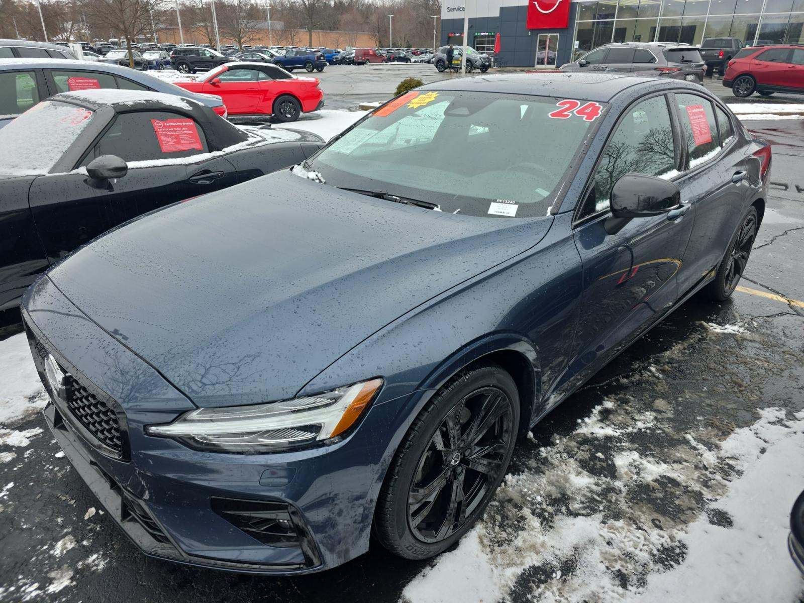 2024 Volvo S60 B5 Core AWD