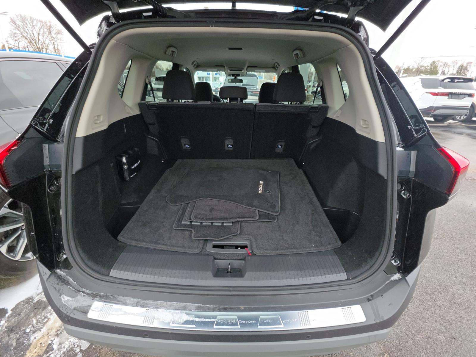 2023 Nissan Rogue SV AWD