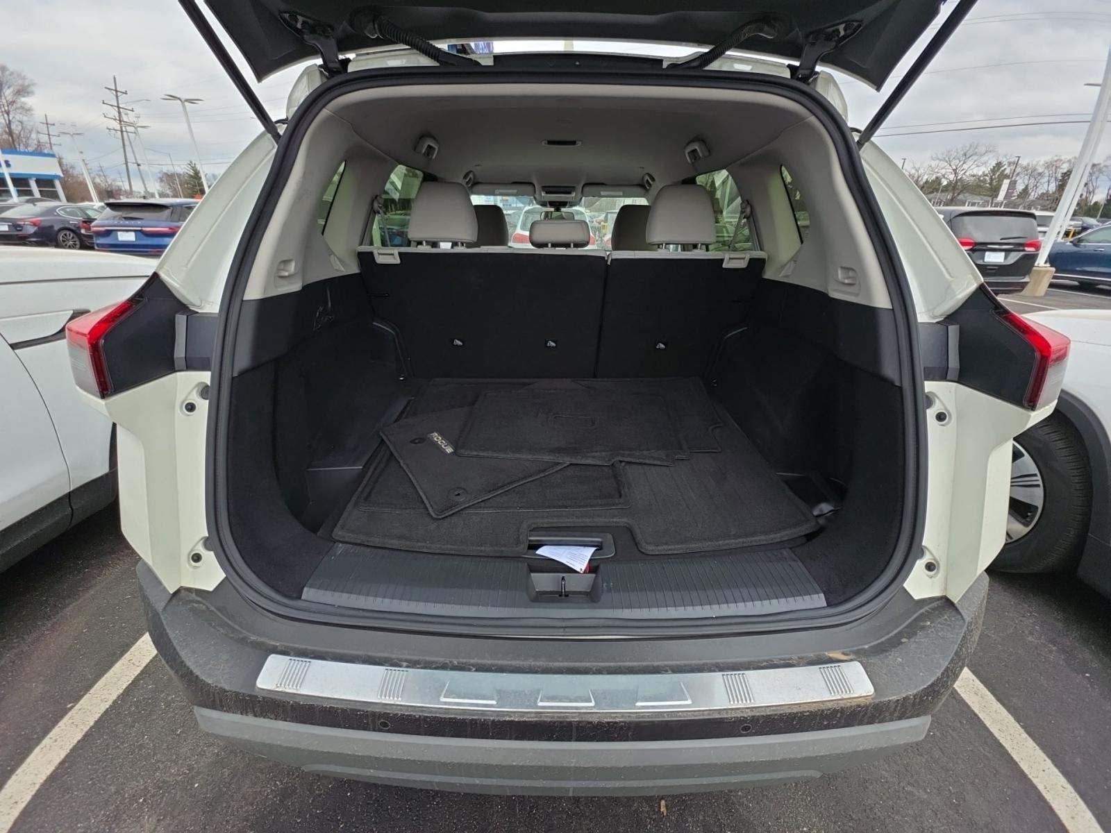 2023 Nissan Rogue SV AWD