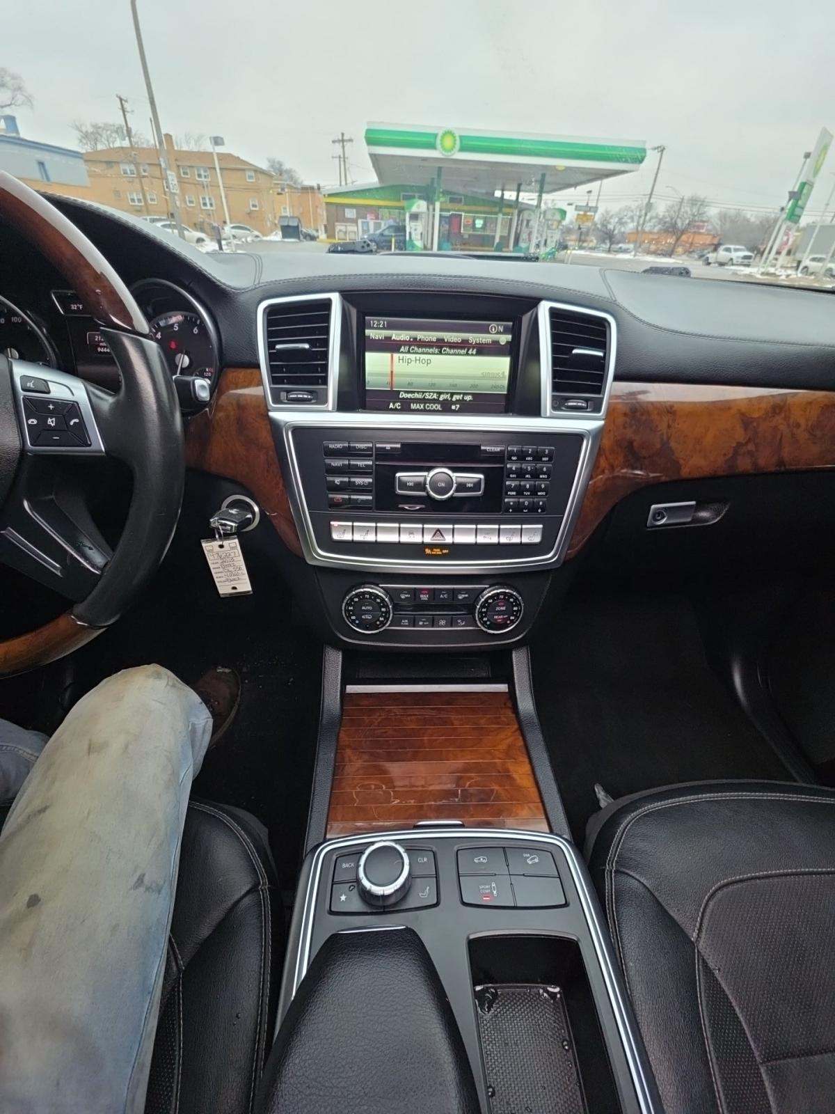 2015 Mercedes-Benz GL-Class GL 550 AWD