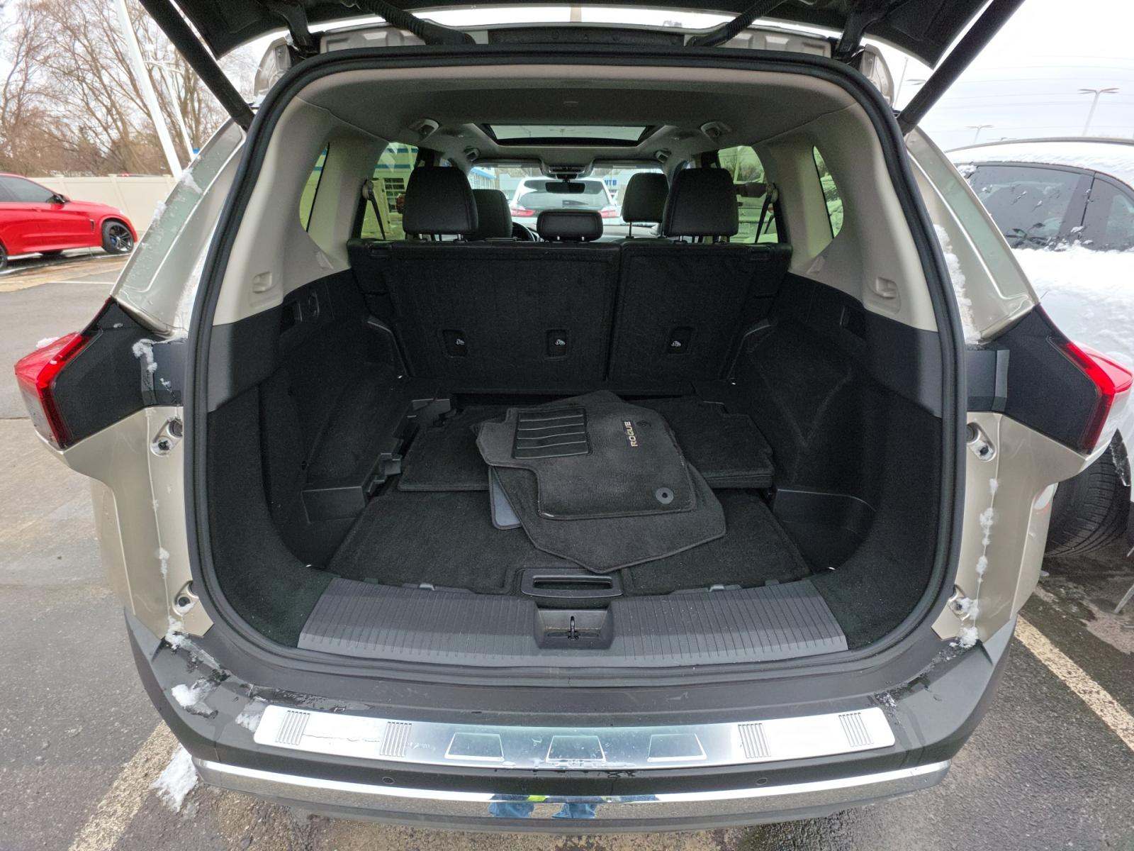 2023 Nissan Rogue Platinum AWD