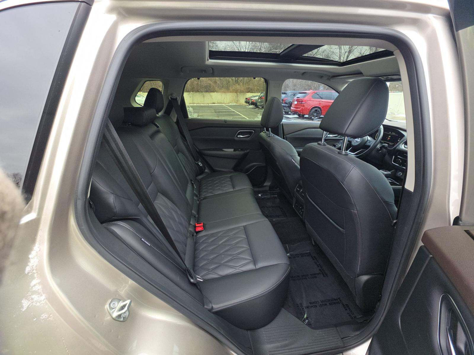 2023 Nissan Rogue Platinum AWD