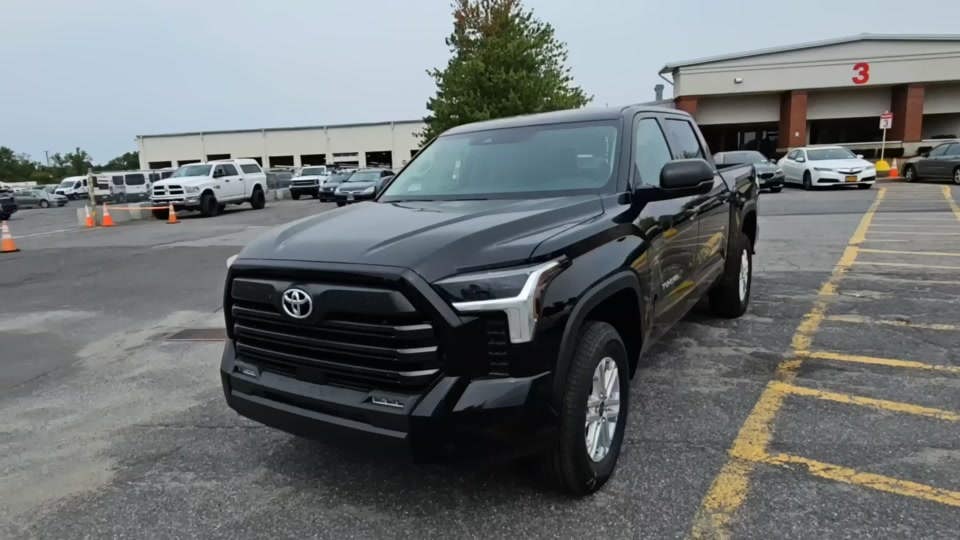 2024 Toyota Tundra SR5 Crew Cab Extra Short Bed