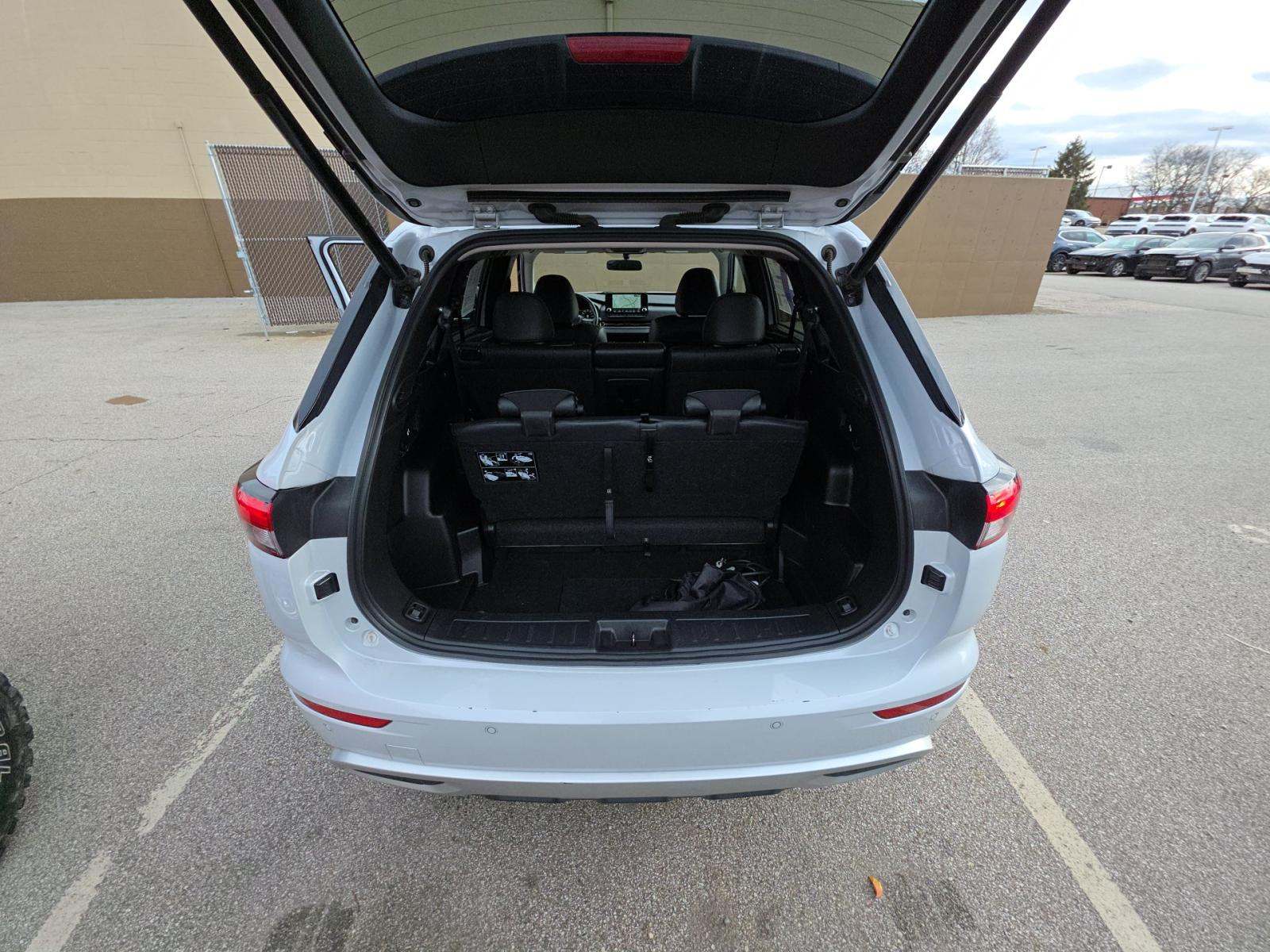 2024 Mitsubishi Outlander PHEV SE AWD