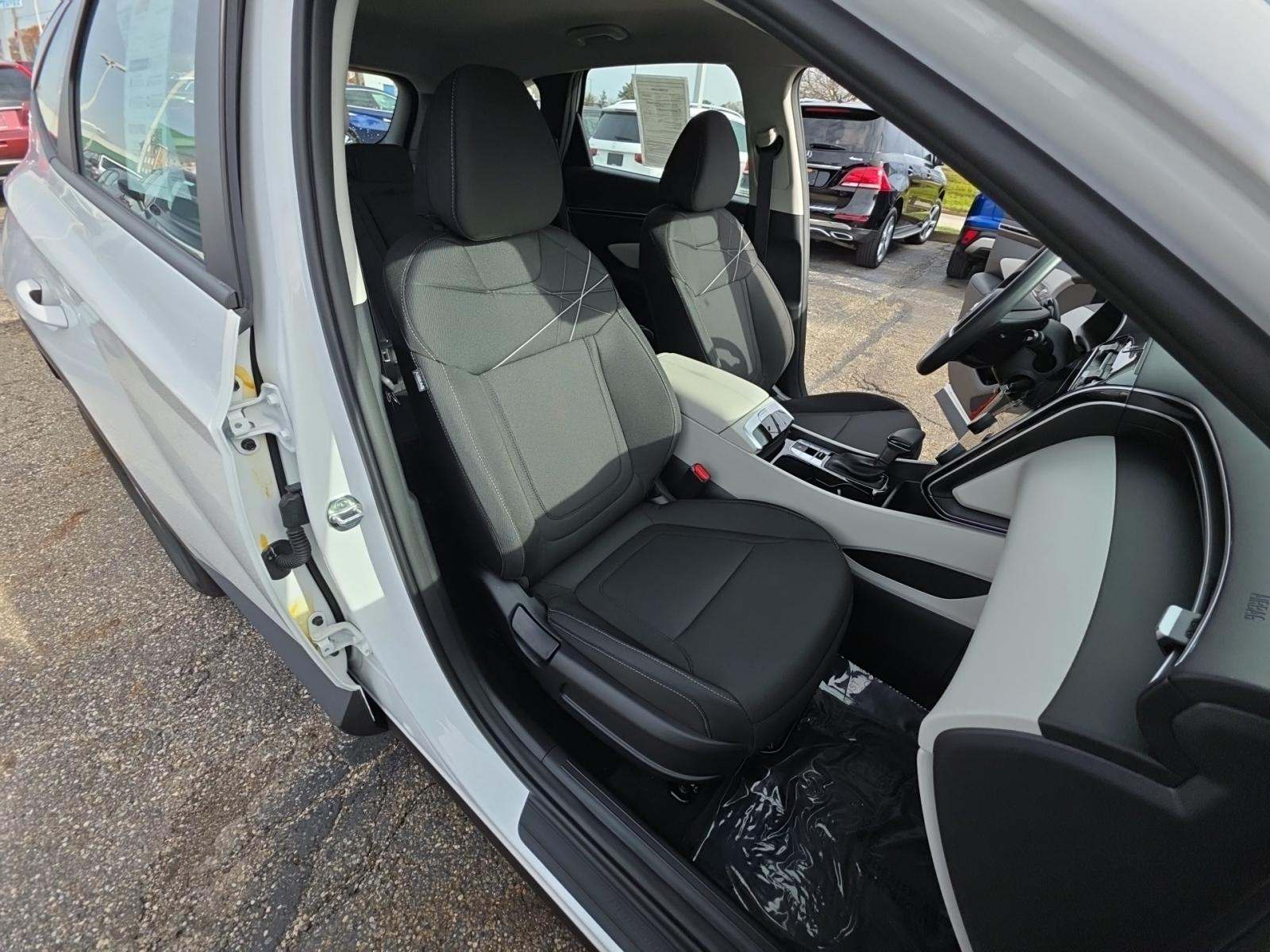 2024 Hyundai Tucson SE FWD