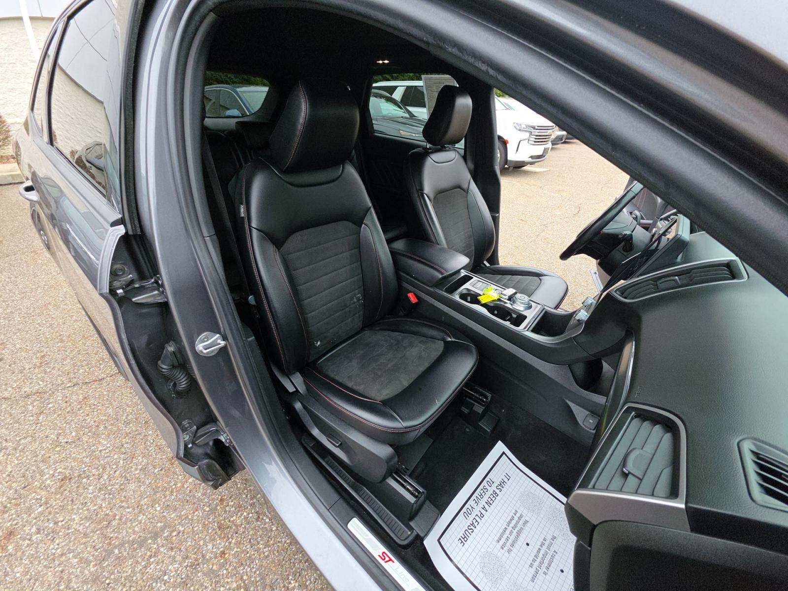 2022 Ford Edge ST-Line AWD