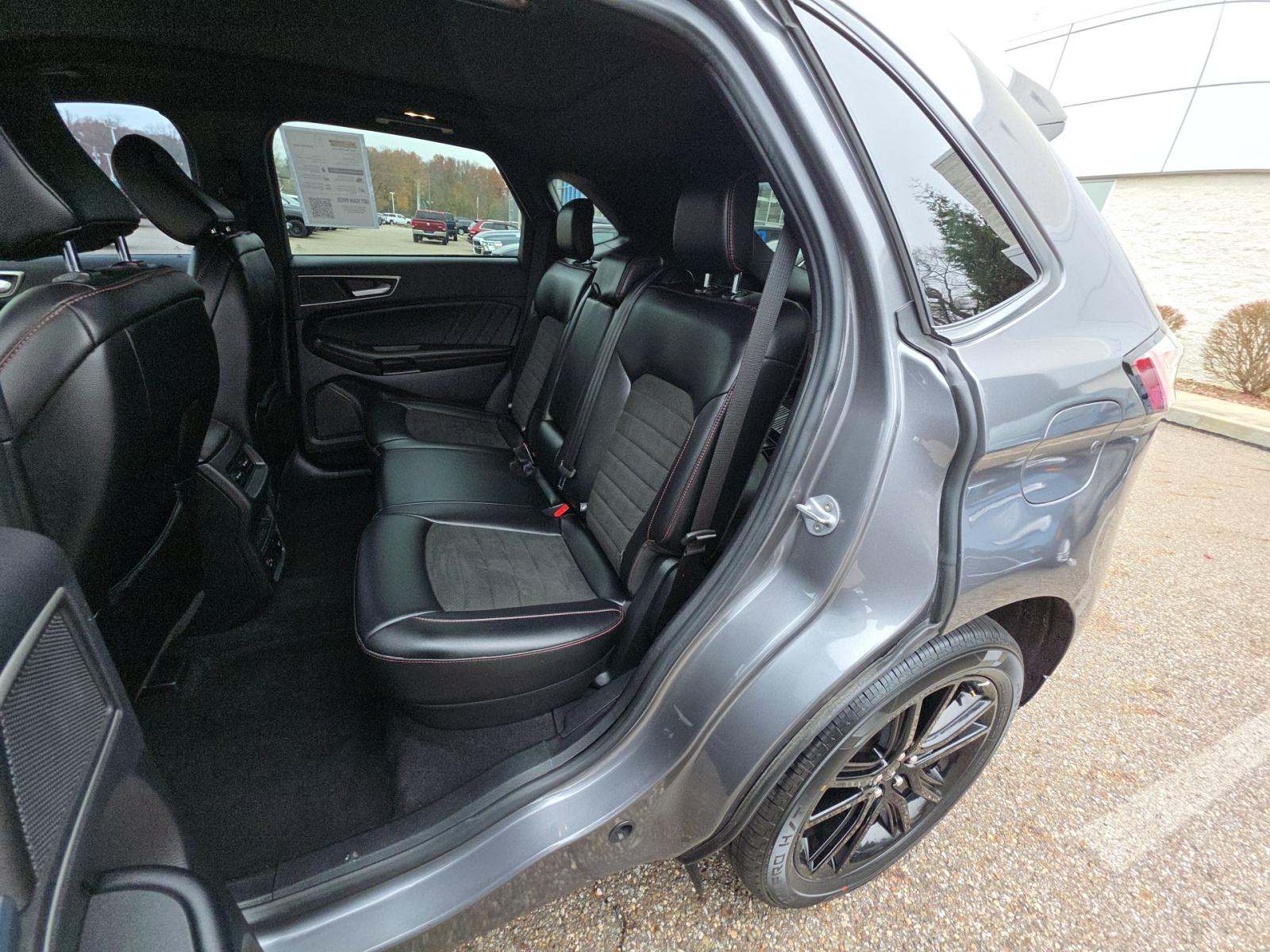 2022 Ford Edge ST-Line AWD