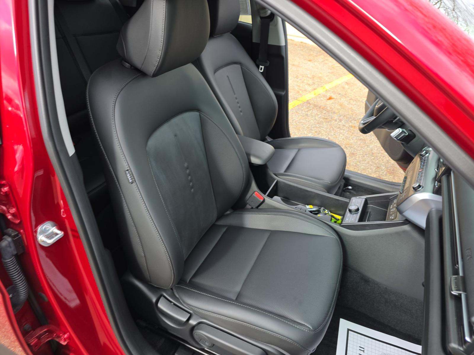 2025 Hyundai Kona Limited FWD