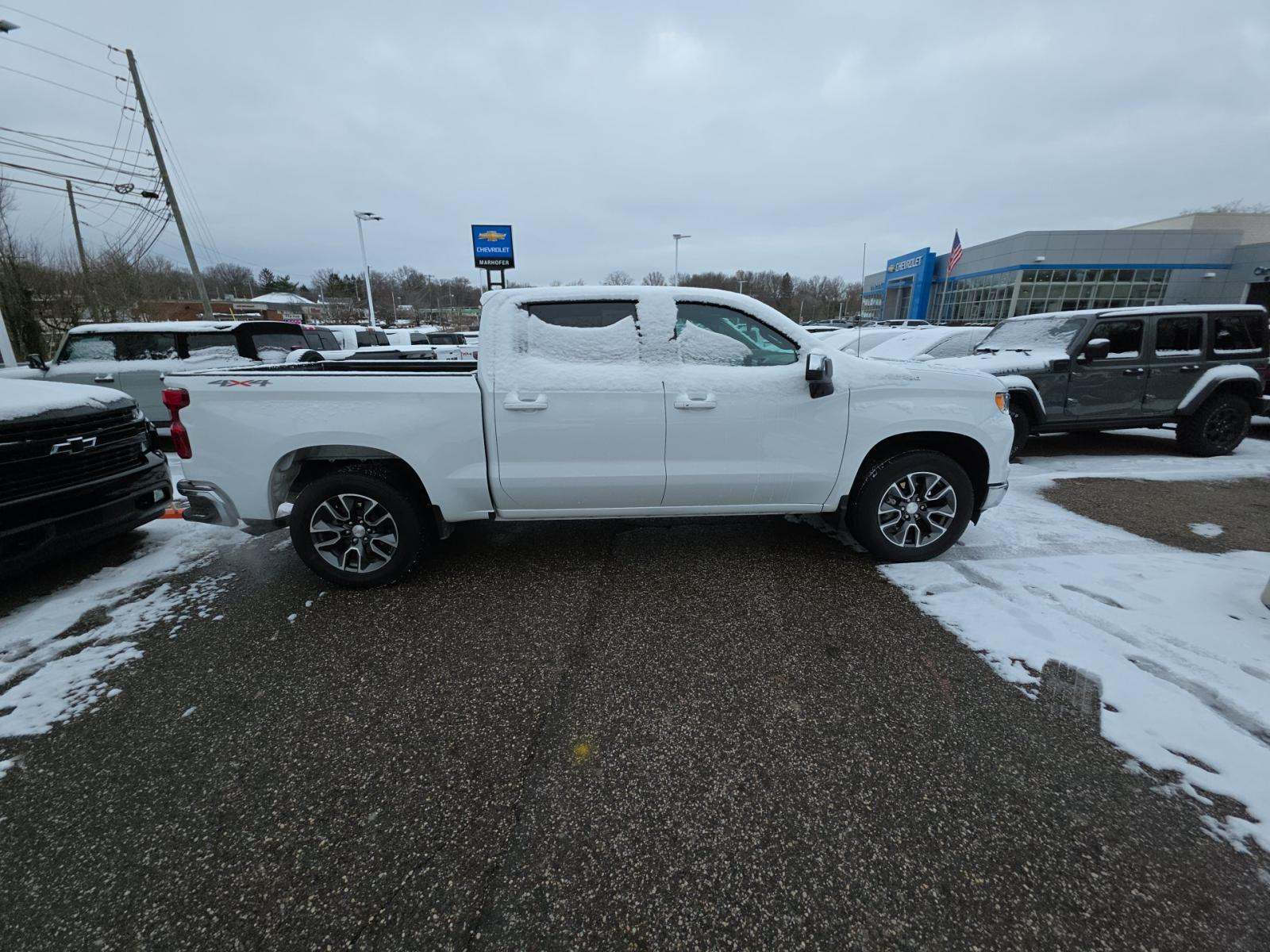 2023 Chevrolet Silverado 1500 LT AWD