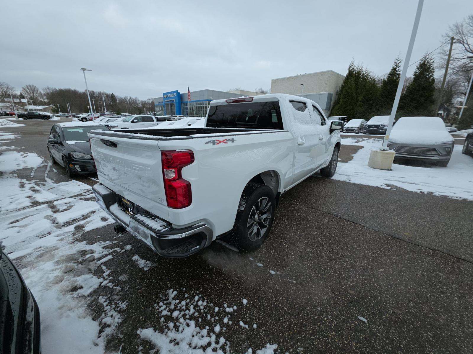 2023 Chevrolet Silverado 1500 LT AWD