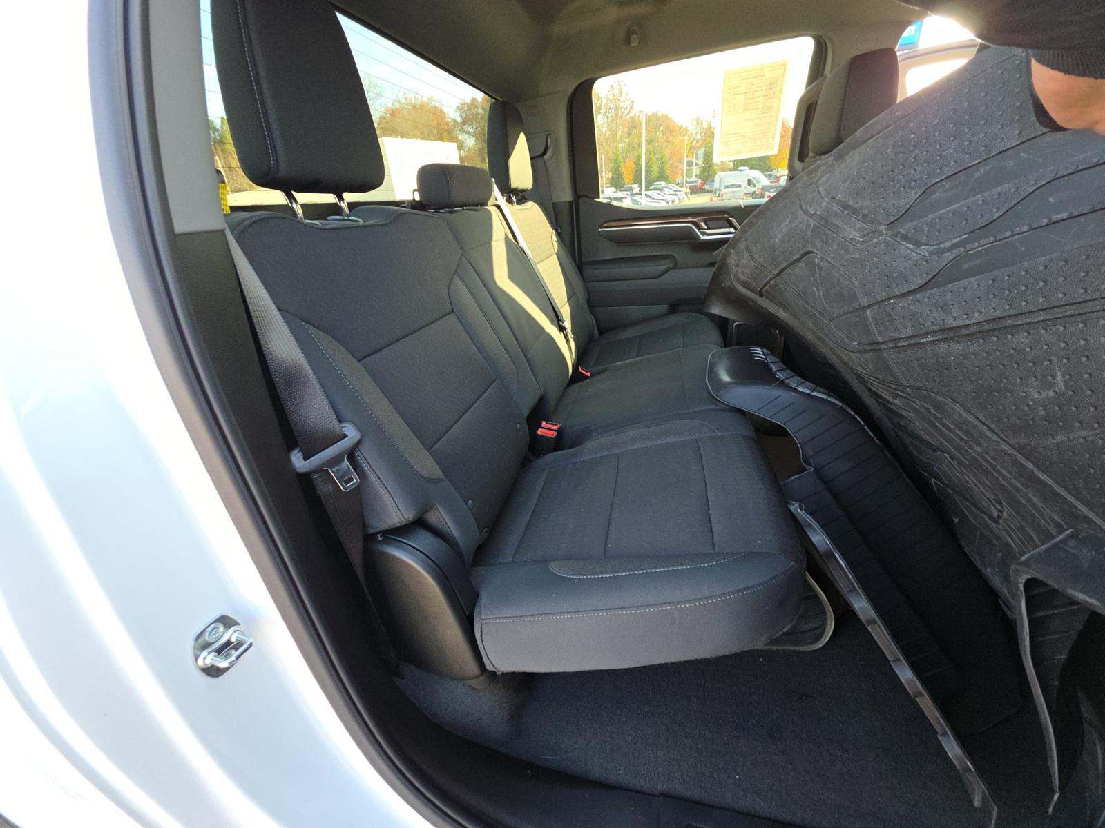 2025 Chevrolet Silverado 1500 RST AWD