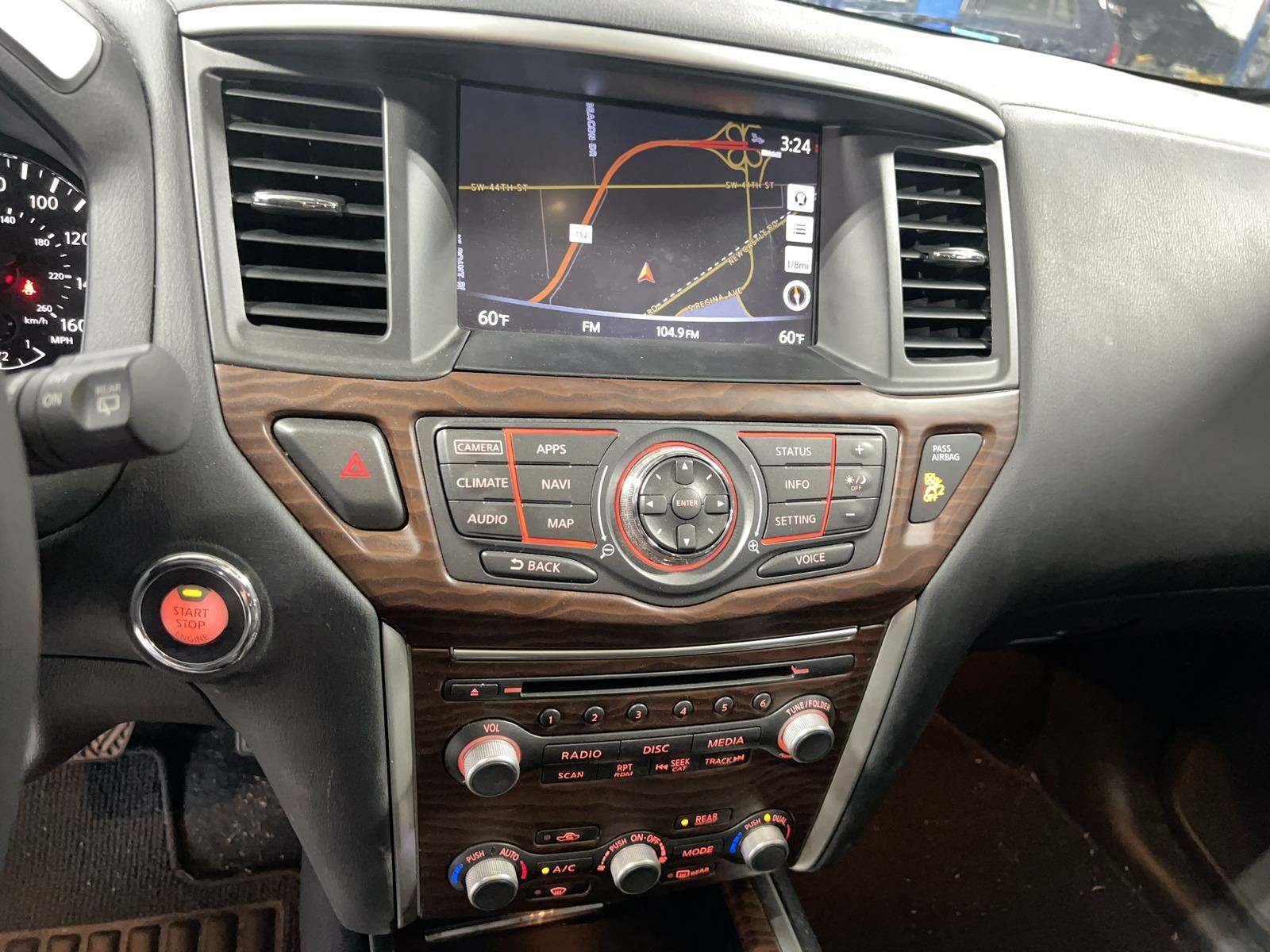 2017 Nissan Pathfinder Platinum AWD