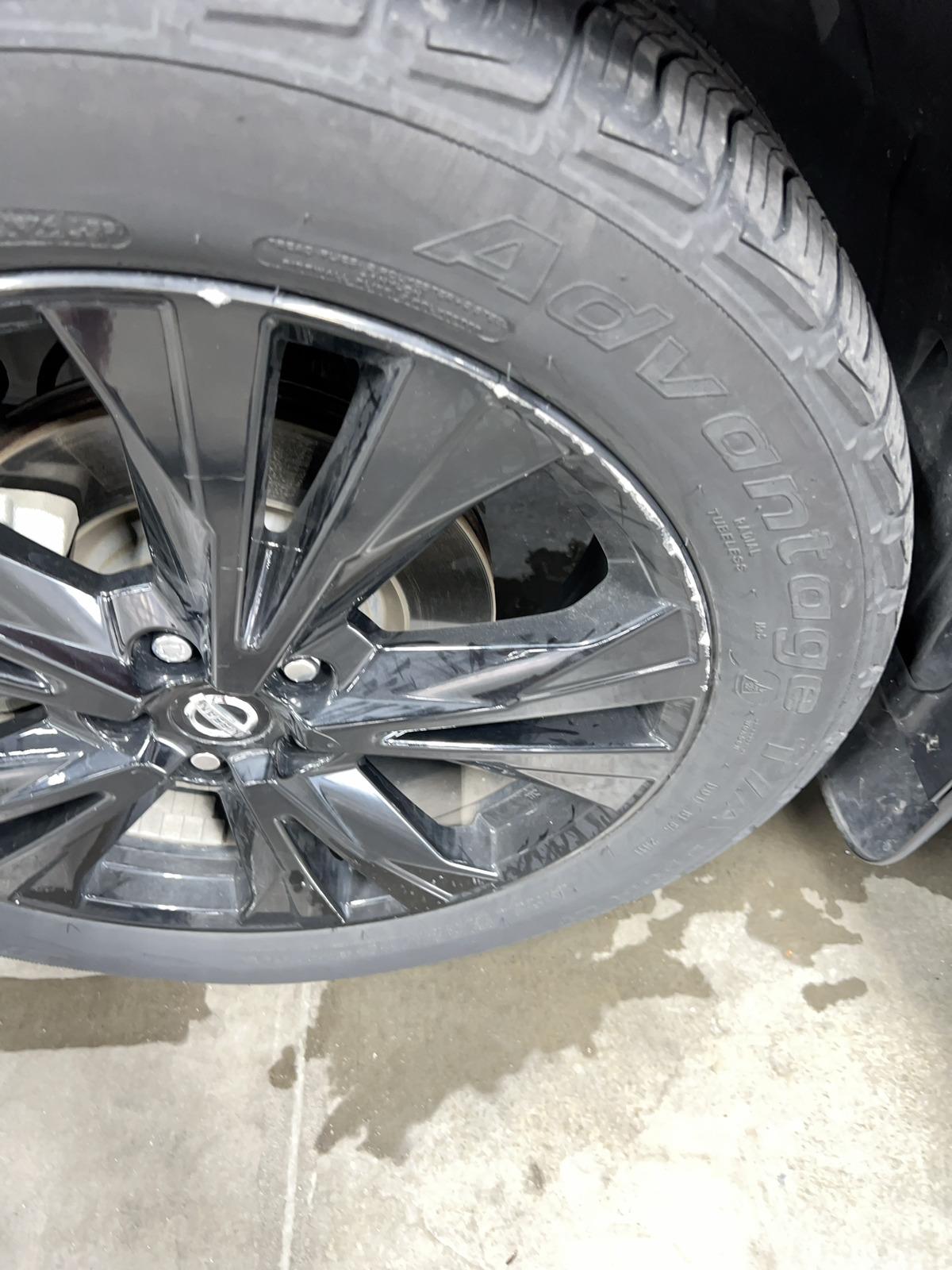 2017 Nissan Pathfinder Platinum AWD