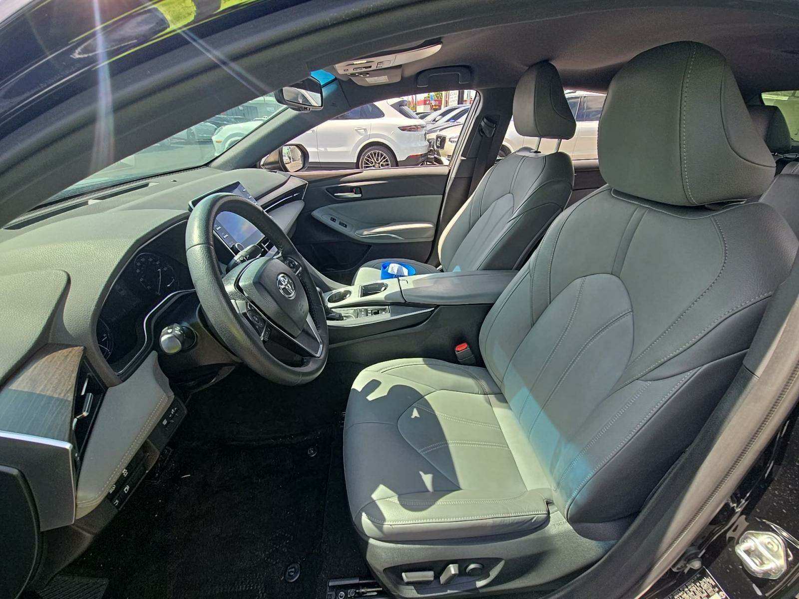 2022 Toyota Avalon Hybrid XLE FWD