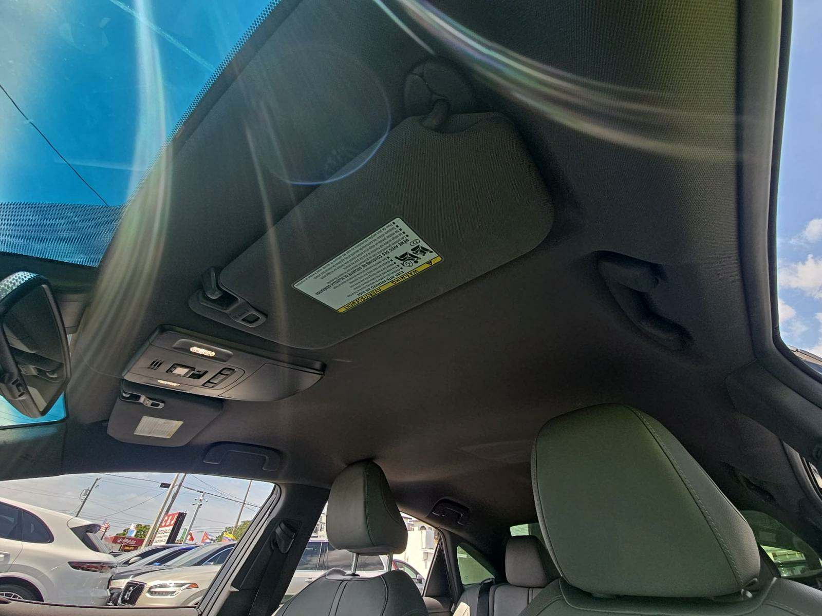 2022 Toyota Avalon Hybrid XLE FWD