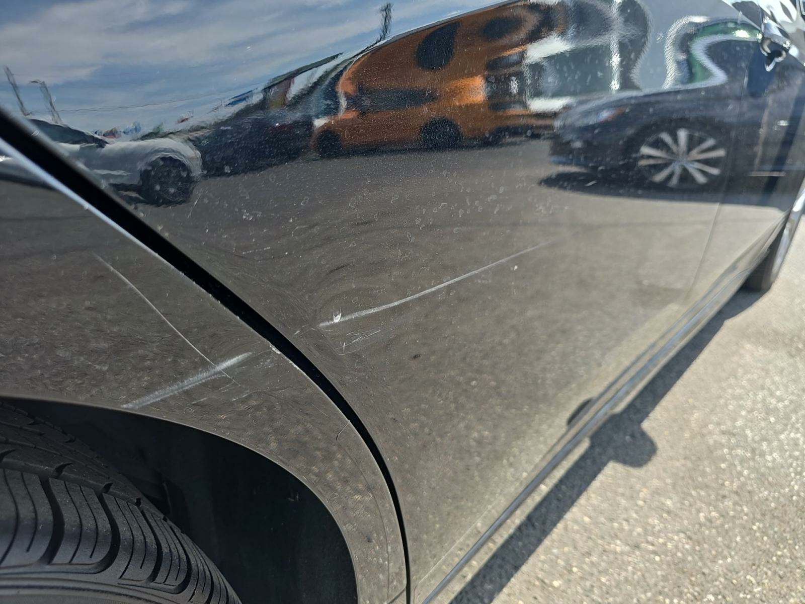 2022 Toyota Avalon Hybrid XLE FWD