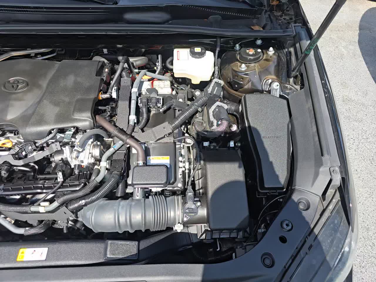 2022 Toyota Avalon Hybrid XLE FWD